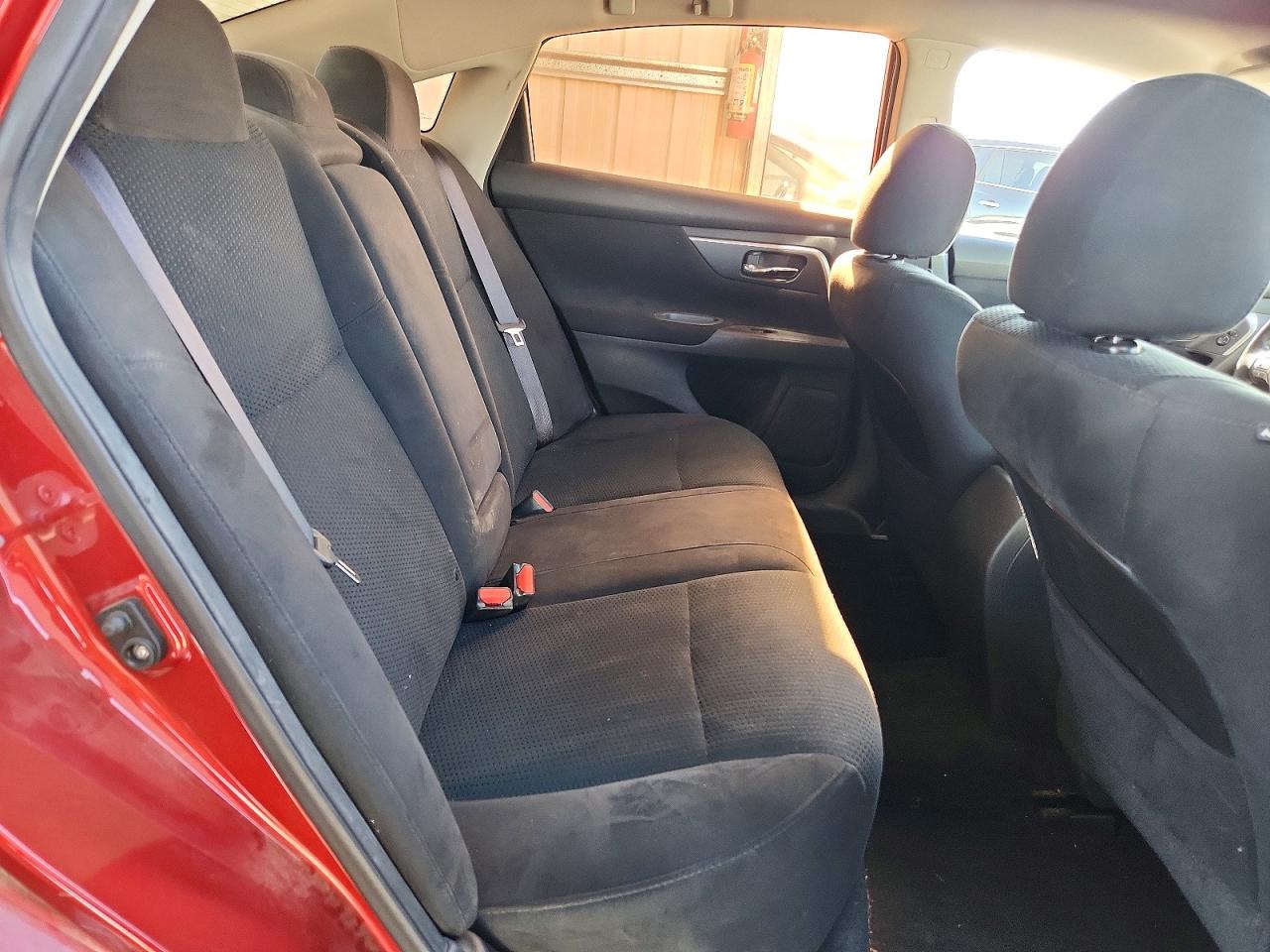 2015 Nissan Altima 2.5 S Red vin: 1N4AL3AP3FC228869