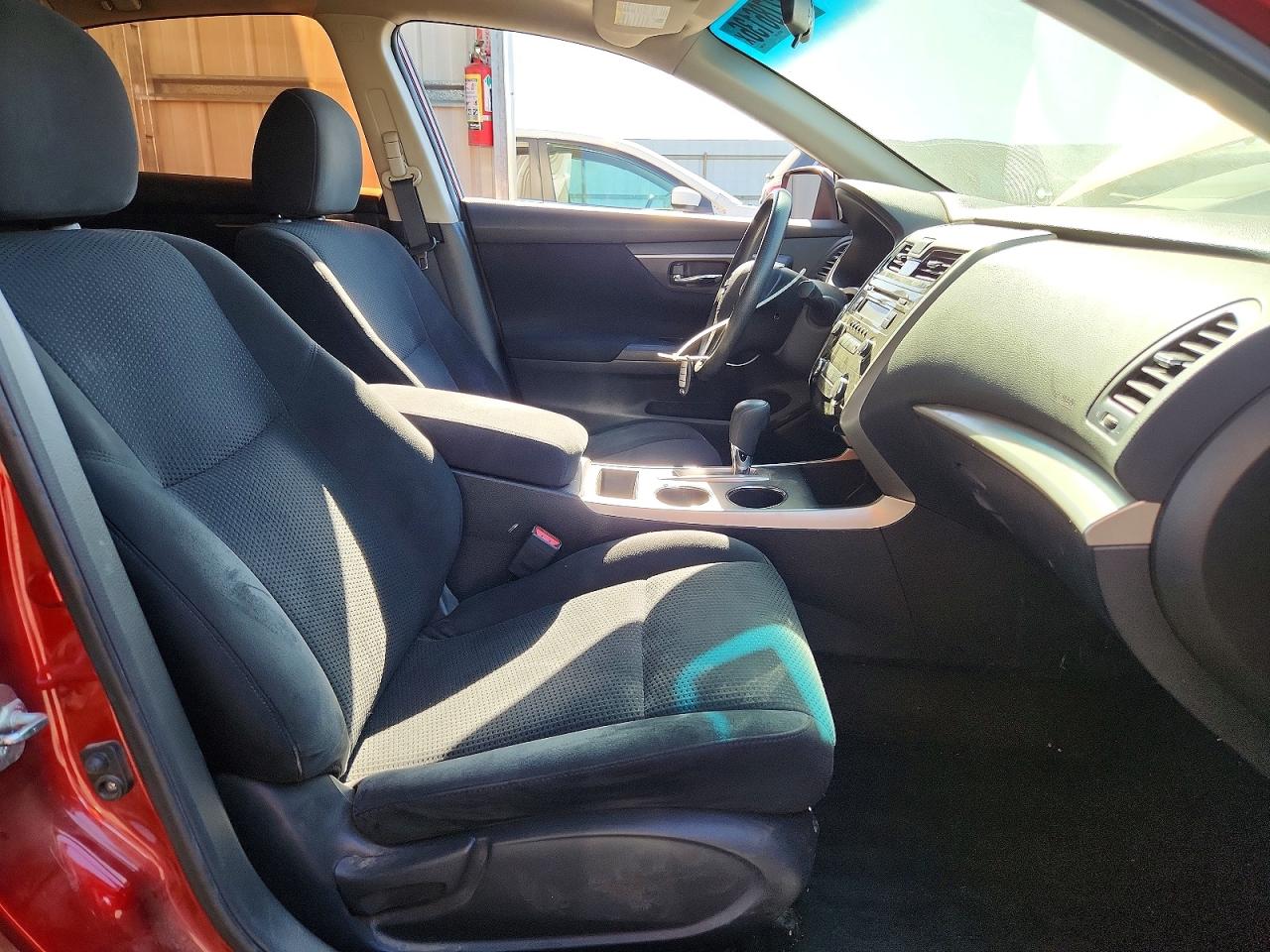 2015 Nissan Altima 2.5 S Red vin: 1N4AL3AP3FC228869