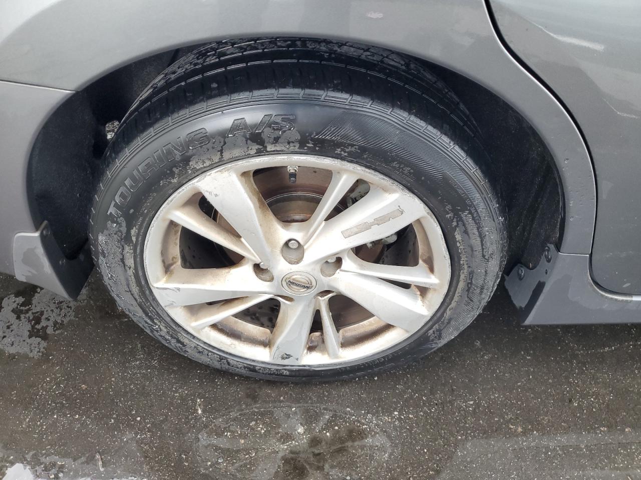 2015 Nissan Altima 2.5 Sv Gray vin: 1N4AL3AP3FC247129 Damage: Right Rear Wheel, Bent, Replacement Required