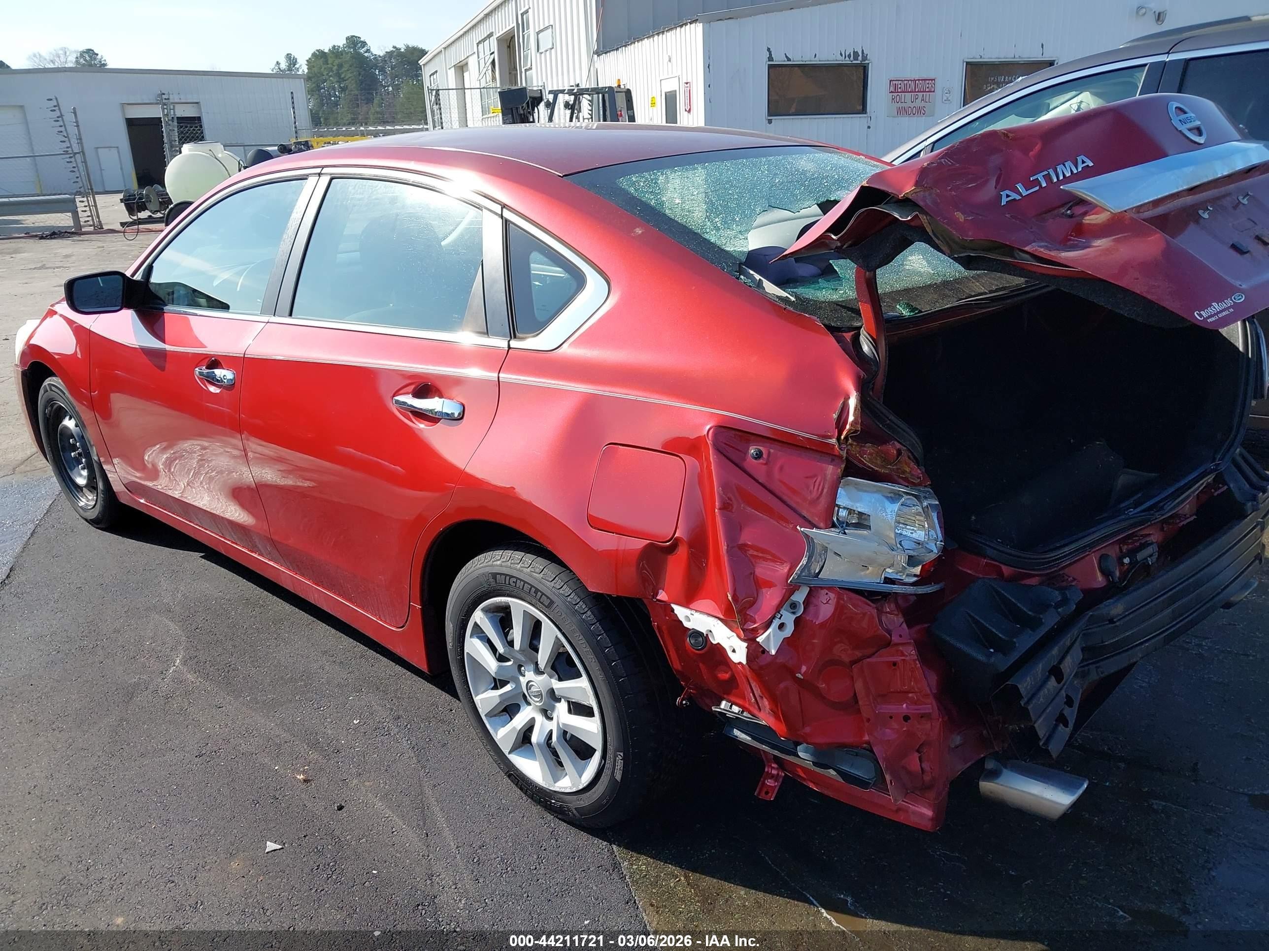 2015 Nissan Altima 2.5/2.5 S/2.5 Sl/2.5 Sv Burgundy vin: 1N4AL3AP3FC253545