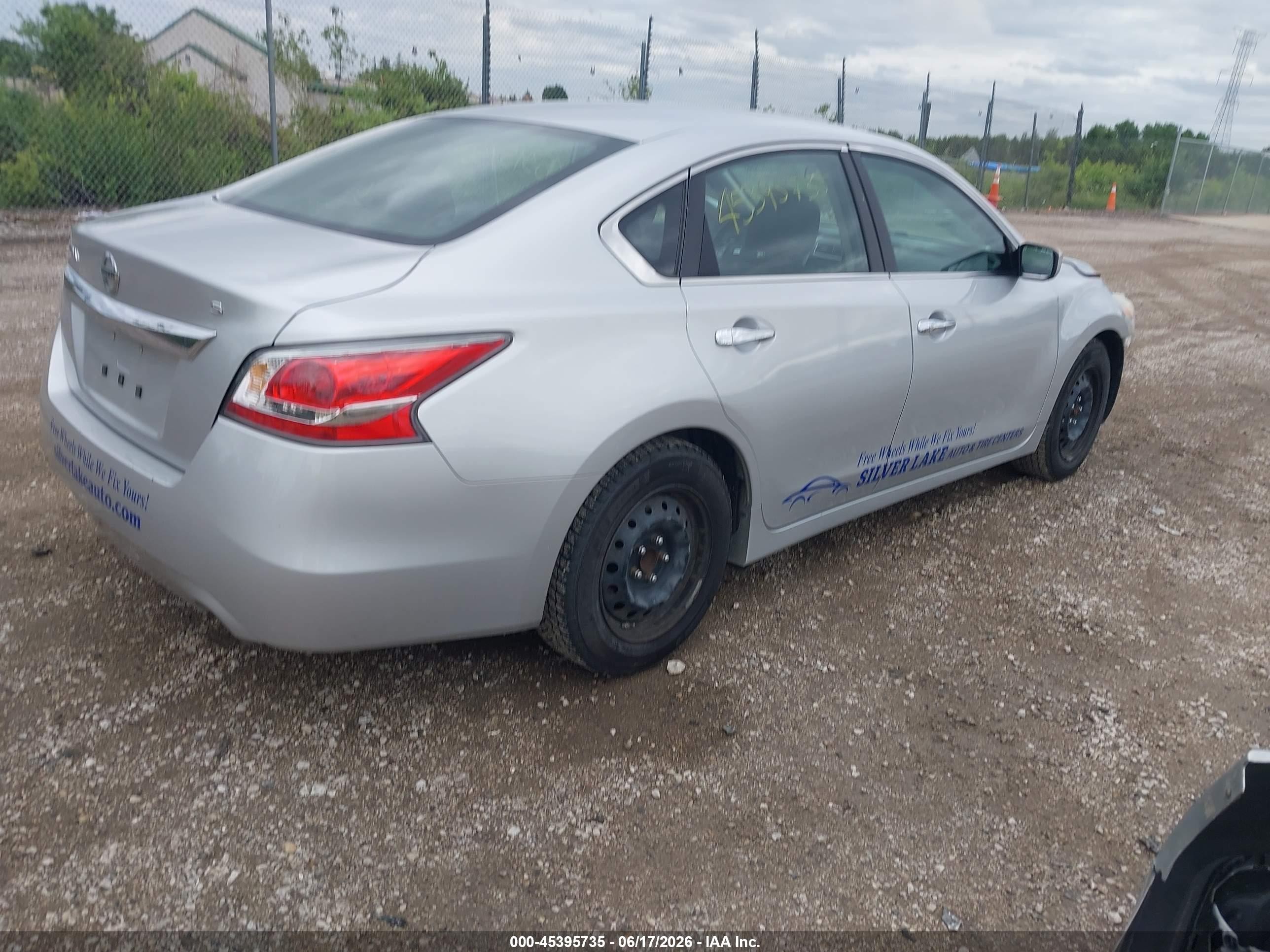 2015 Nissan Altima 2.5/2.5 S/2.5 Sl/2.5 Sv Silver vin: 1N4AL3AP3FC260897