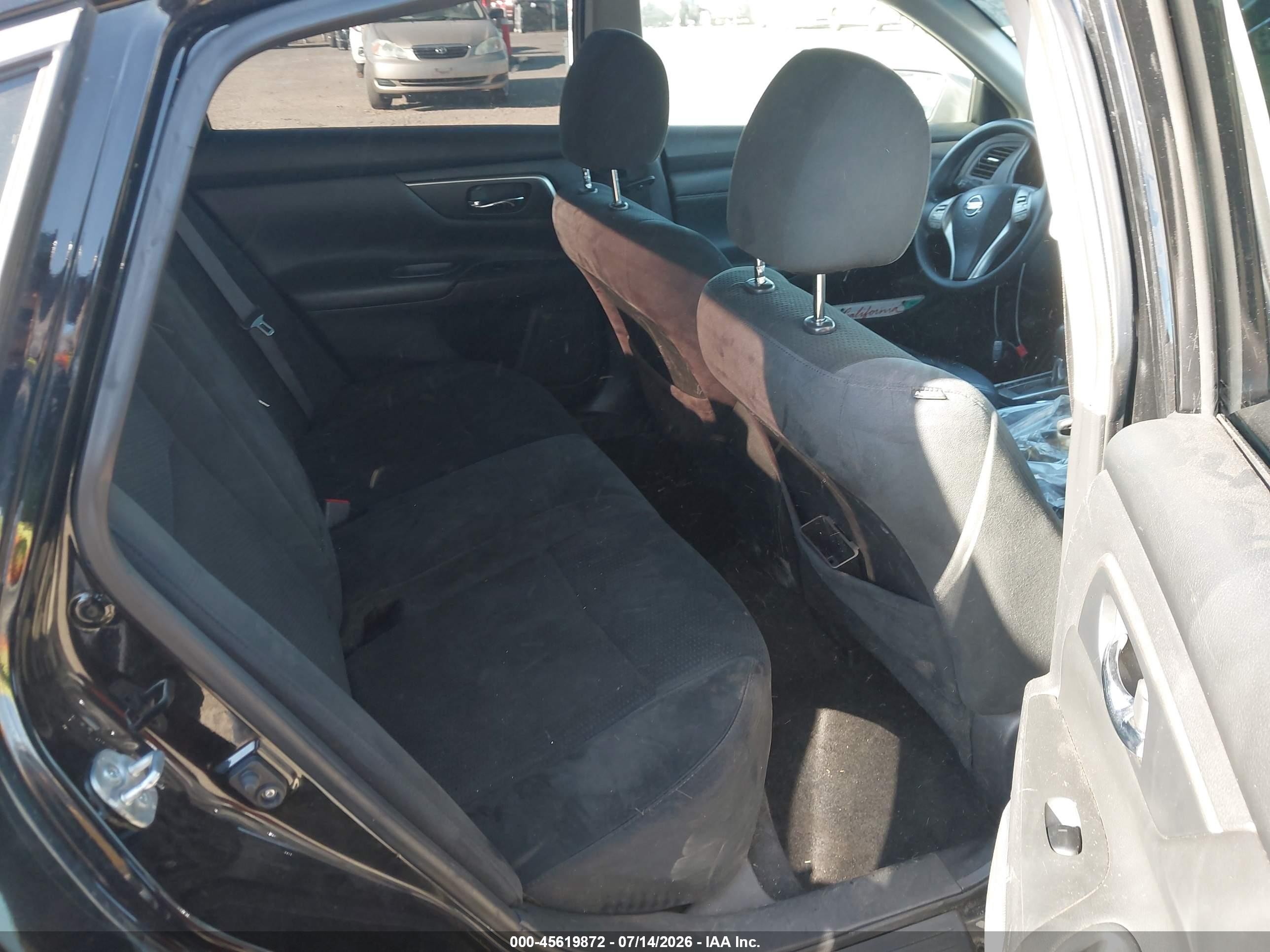 2015 Nissan Altima 2.5 S Черный vin: 1N4AL3AP3FC261483