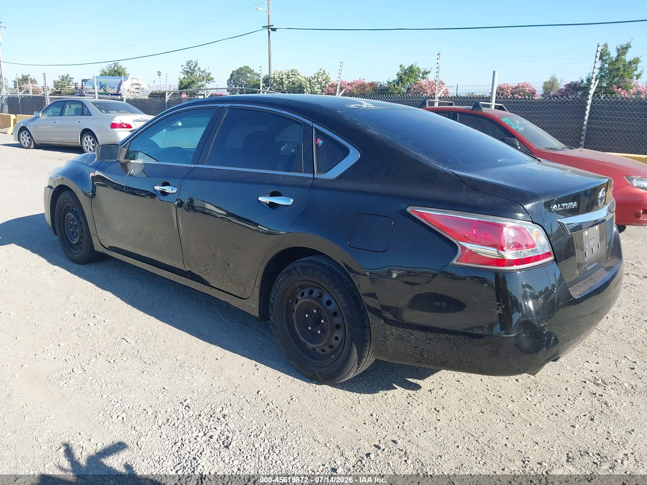 2015 Nissan Altima 2.5 S Черный vin: 1N4AL3AP3FC261483