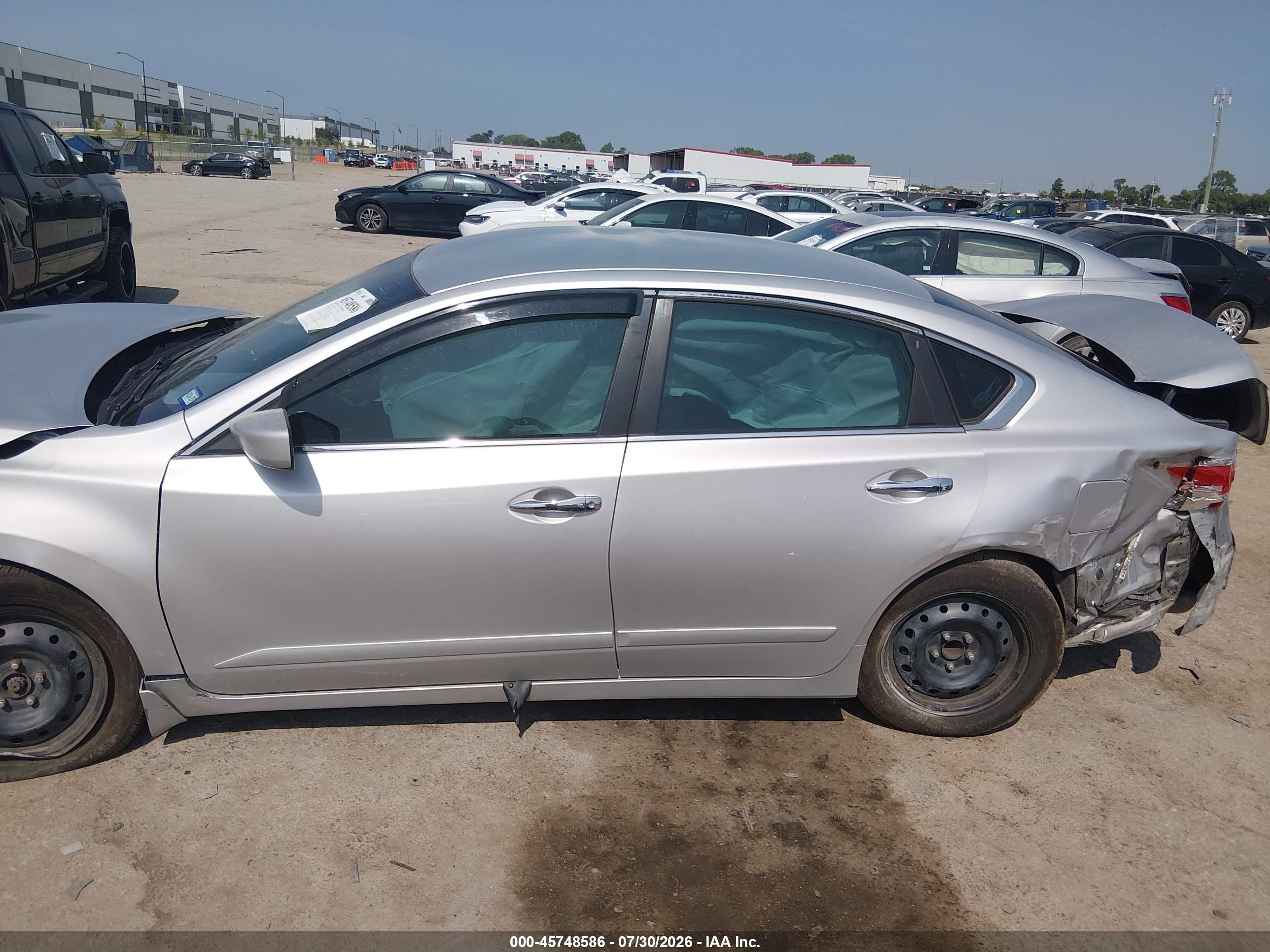 2015 Nissan Altima 2.5 S Silver vin: 1N4AL3AP3FC264951