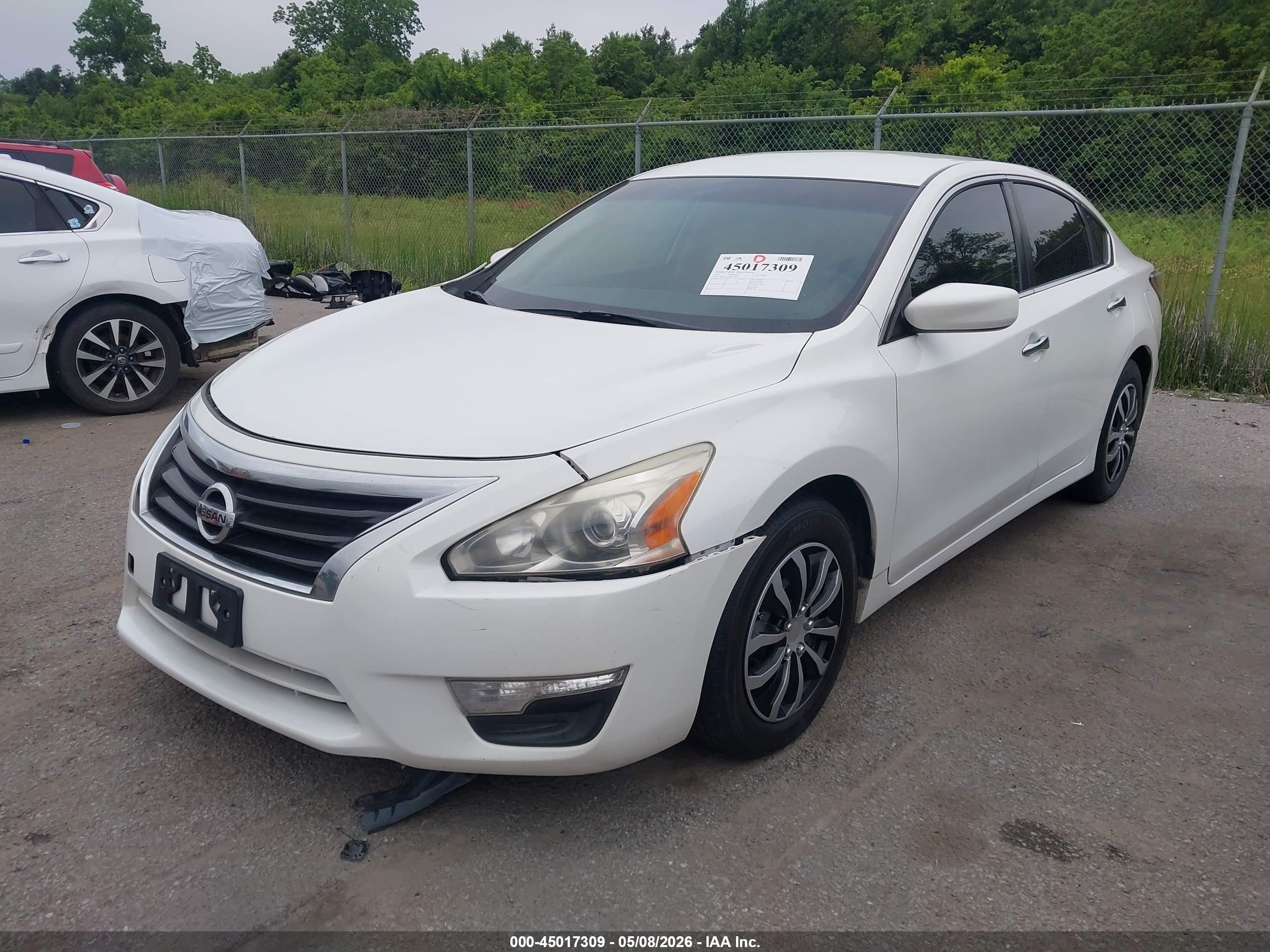 2015 Nissan Altima 2.5/2.5 S/2.5 Sl/2.5 Sv Белый vin: 1N4AL3AP3FC275674