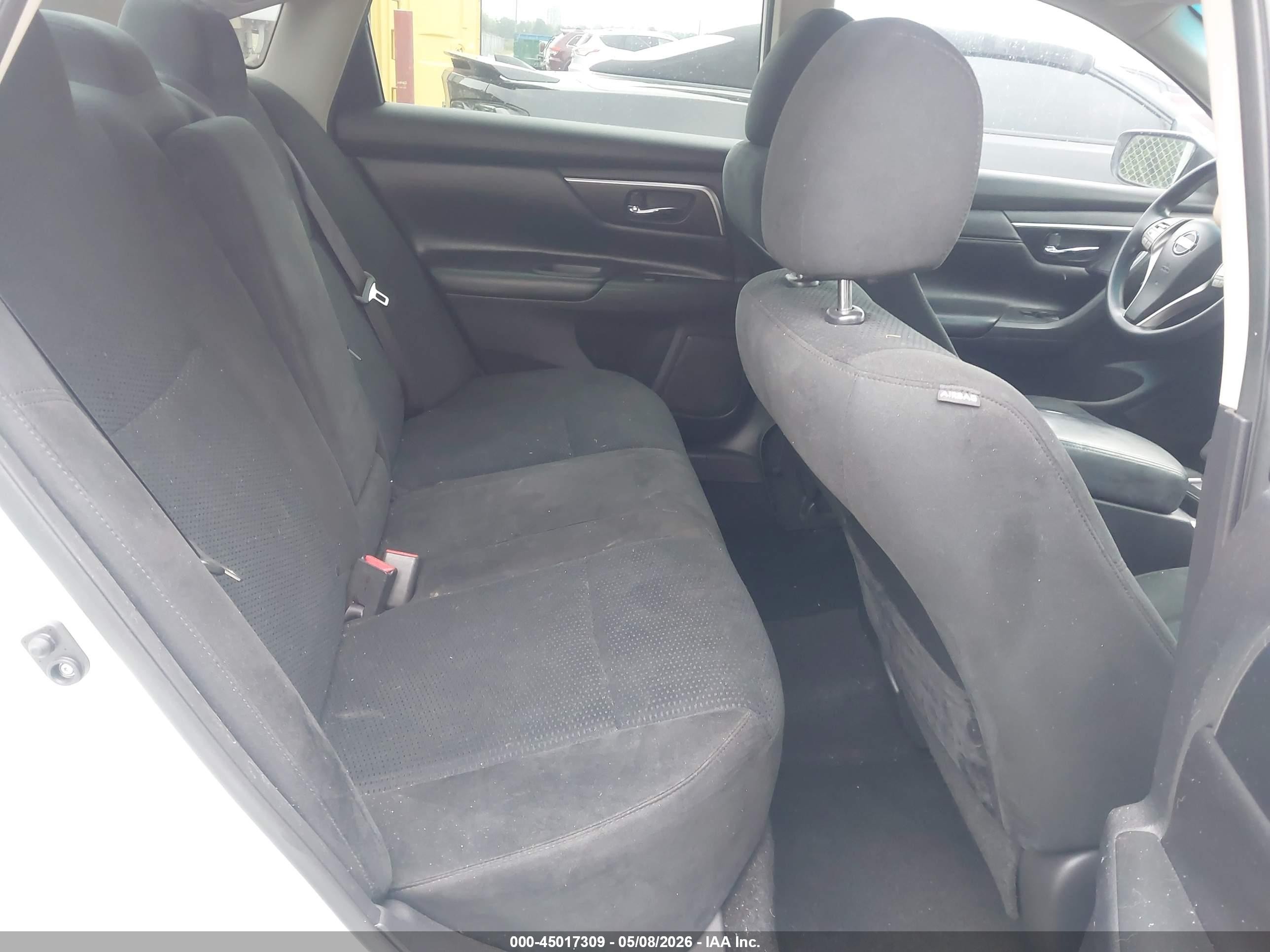 2015 Nissan Altima 2.5/2.5 S/2.5 Sl/2.5 Sv Белый vin: 1N4AL3AP3FC275674