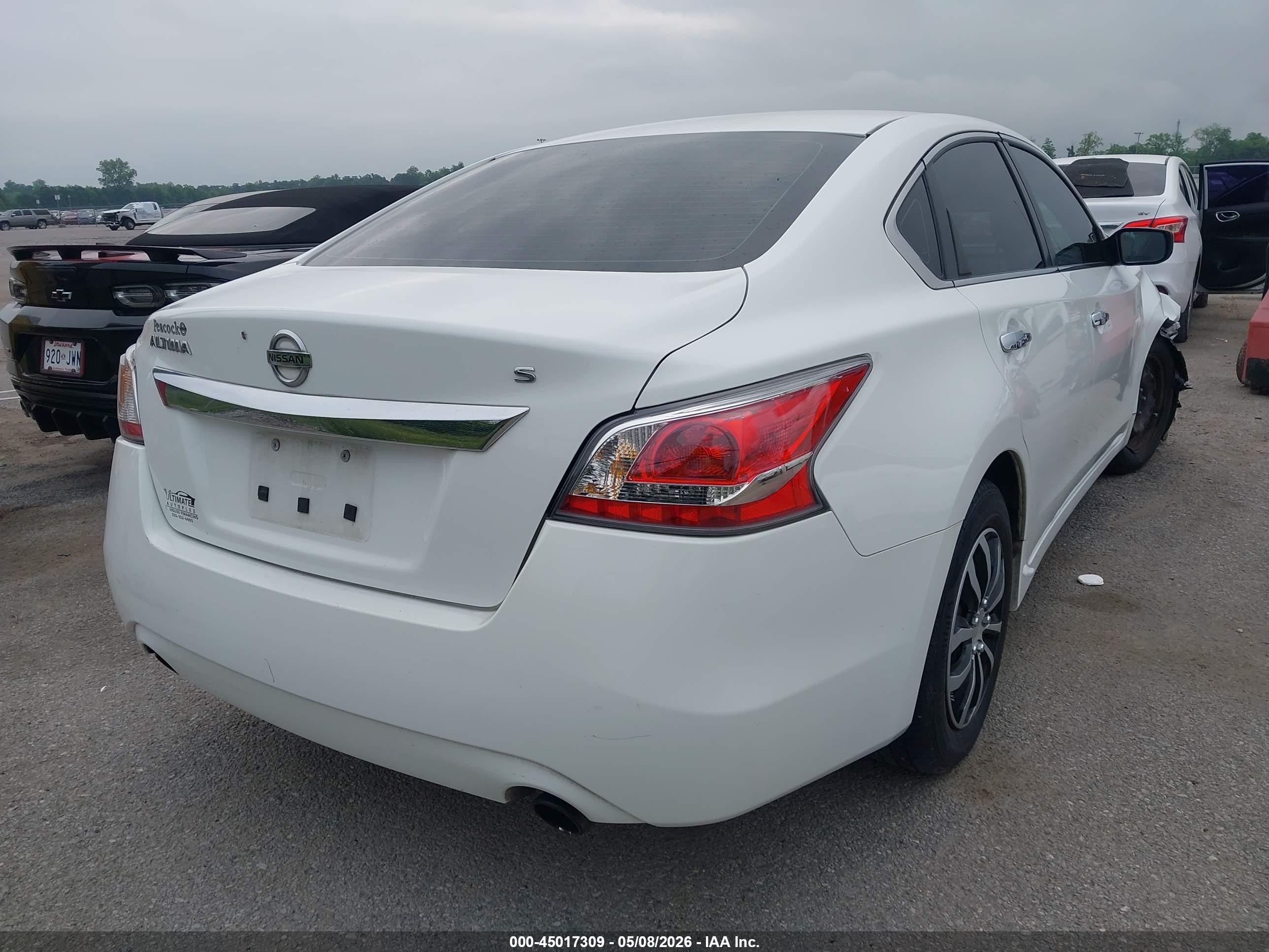 2015 Nissan Altima 2.5/2.5 S/2.5 Sl/2.5 Sv Белый vin: 1N4AL3AP3FC275674
