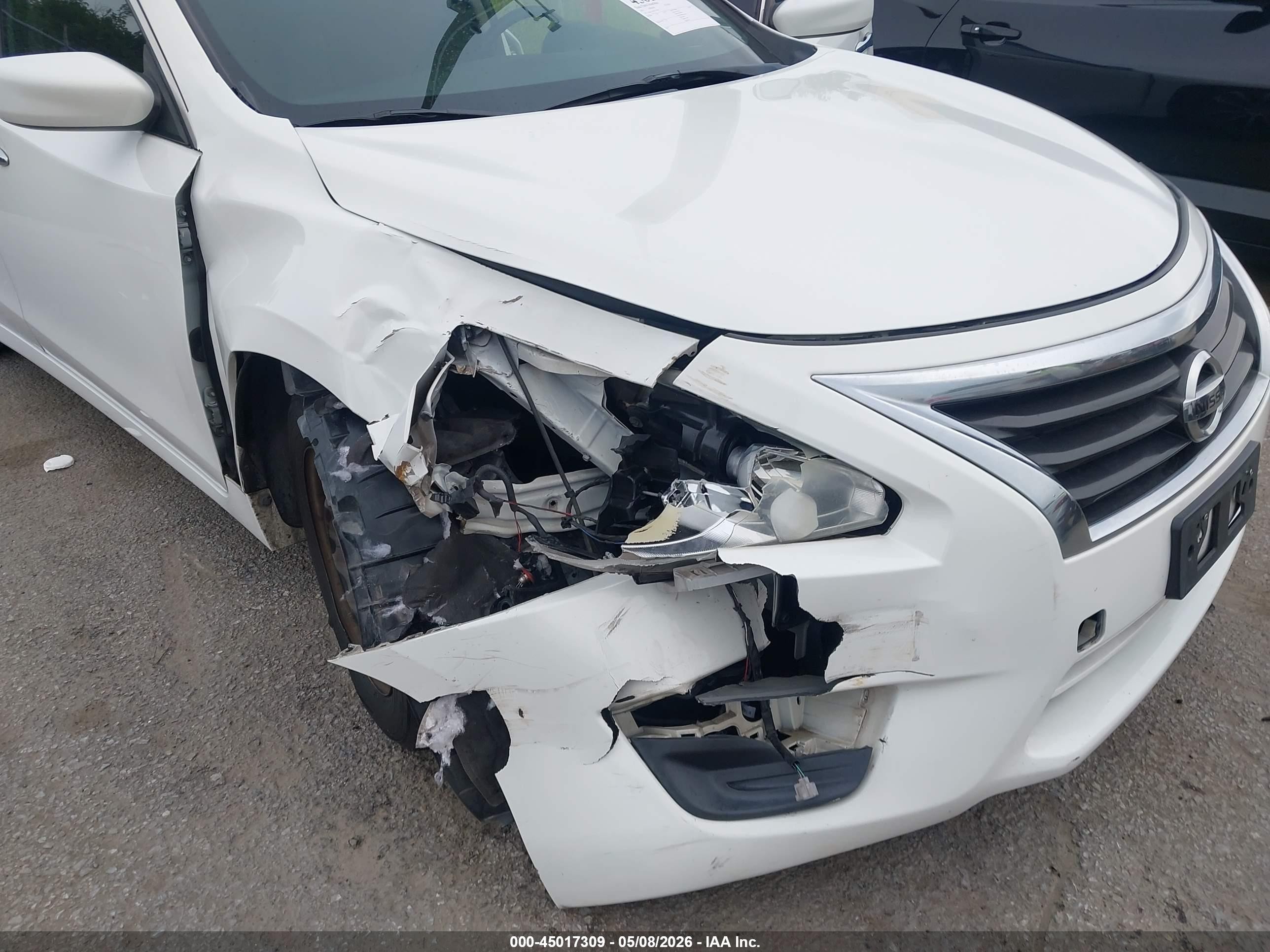 2015 Nissan Altima 2.5/2.5 S/2.5 Sl/2.5 Sv Белый vin: 1N4AL3AP3FC275674
