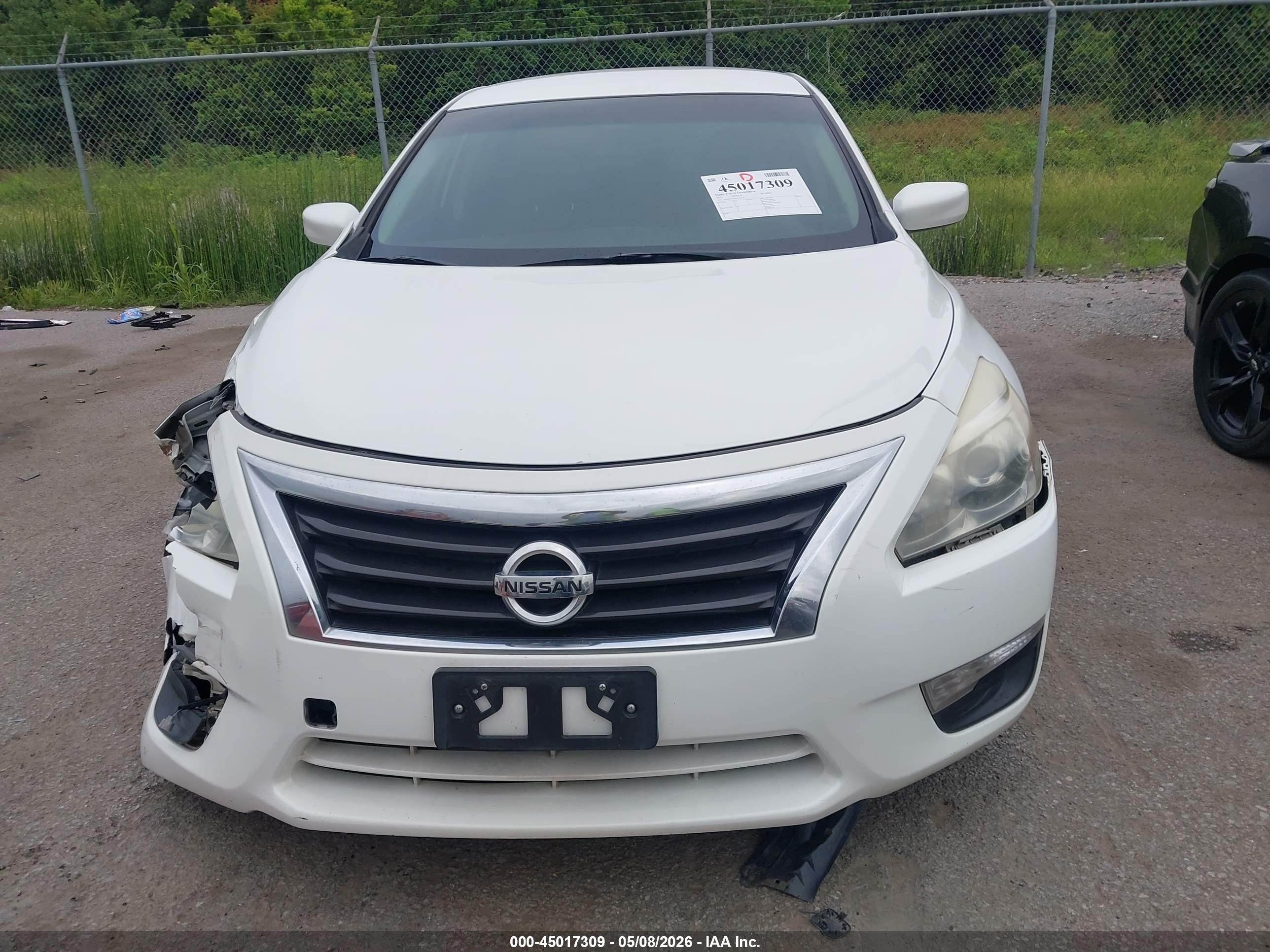 2015 Nissan Altima 2.5/2.5 S/2.5 Sl/2.5 Sv Белый vin: 1N4AL3AP3FC275674