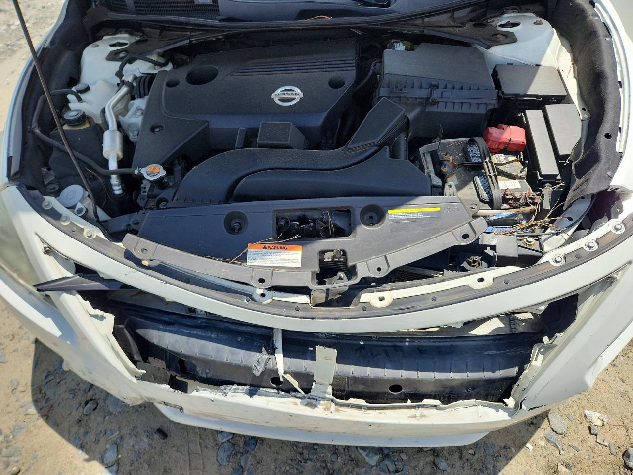 2015 Nissan Altima 2.5 S White vin: 1N4AL3AP3FC276940