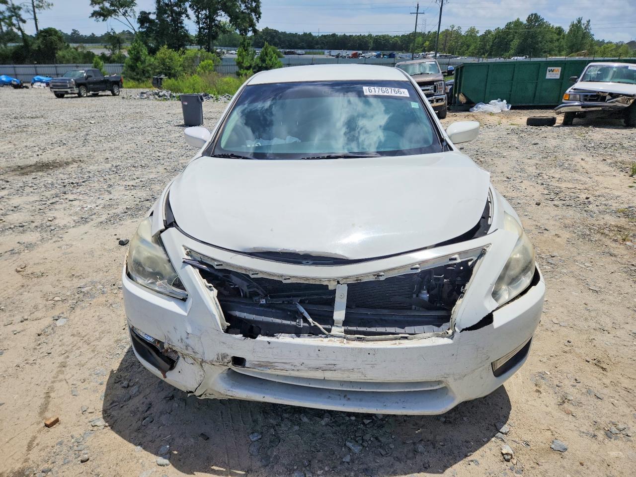 2015 Nissan Altima 2.5 S White vin: 1N4AL3AP3FC276940