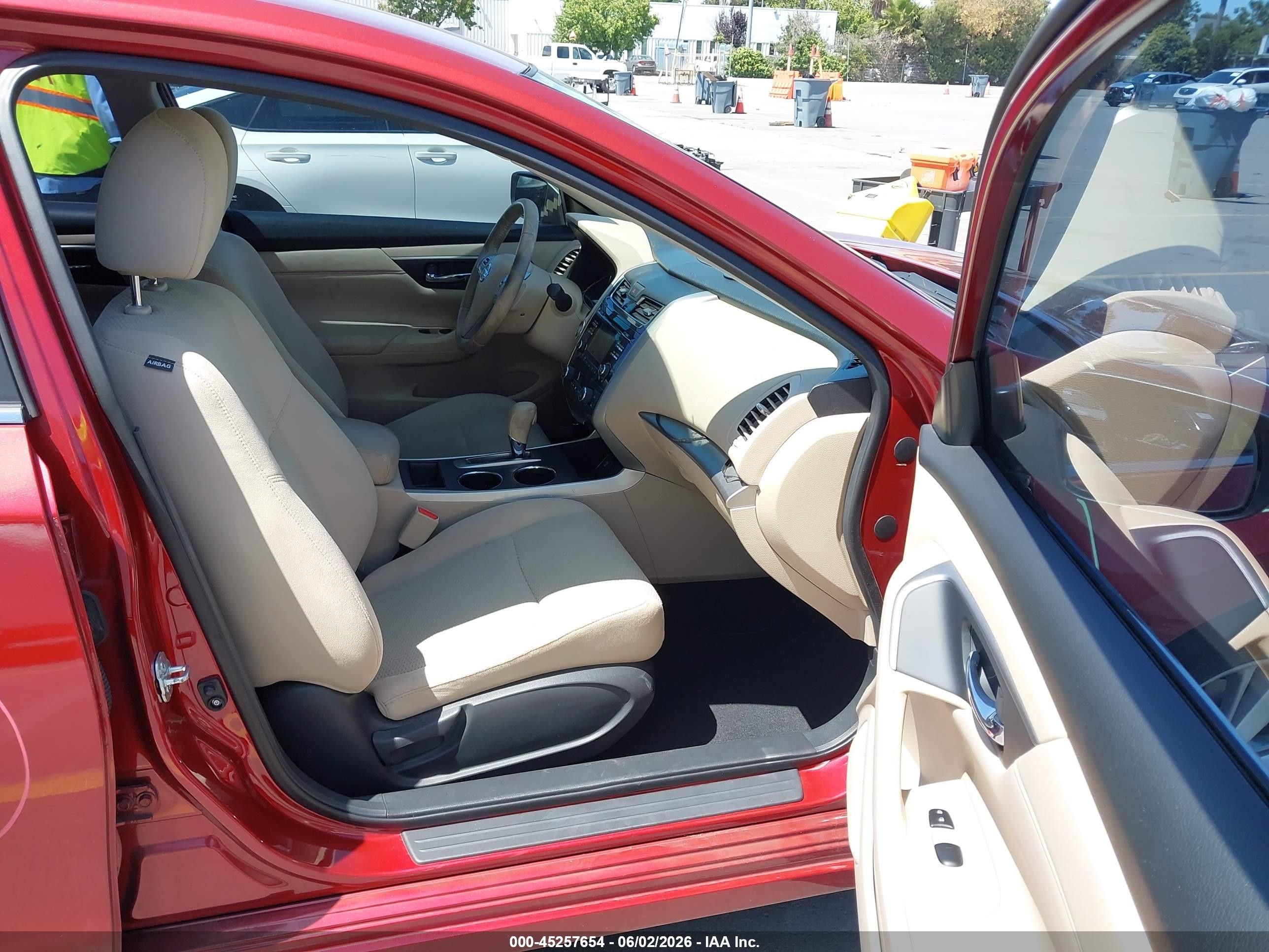 2015 Nissan Altima 2.5 Sv Red vin: 1N4AL3AP3FC277294