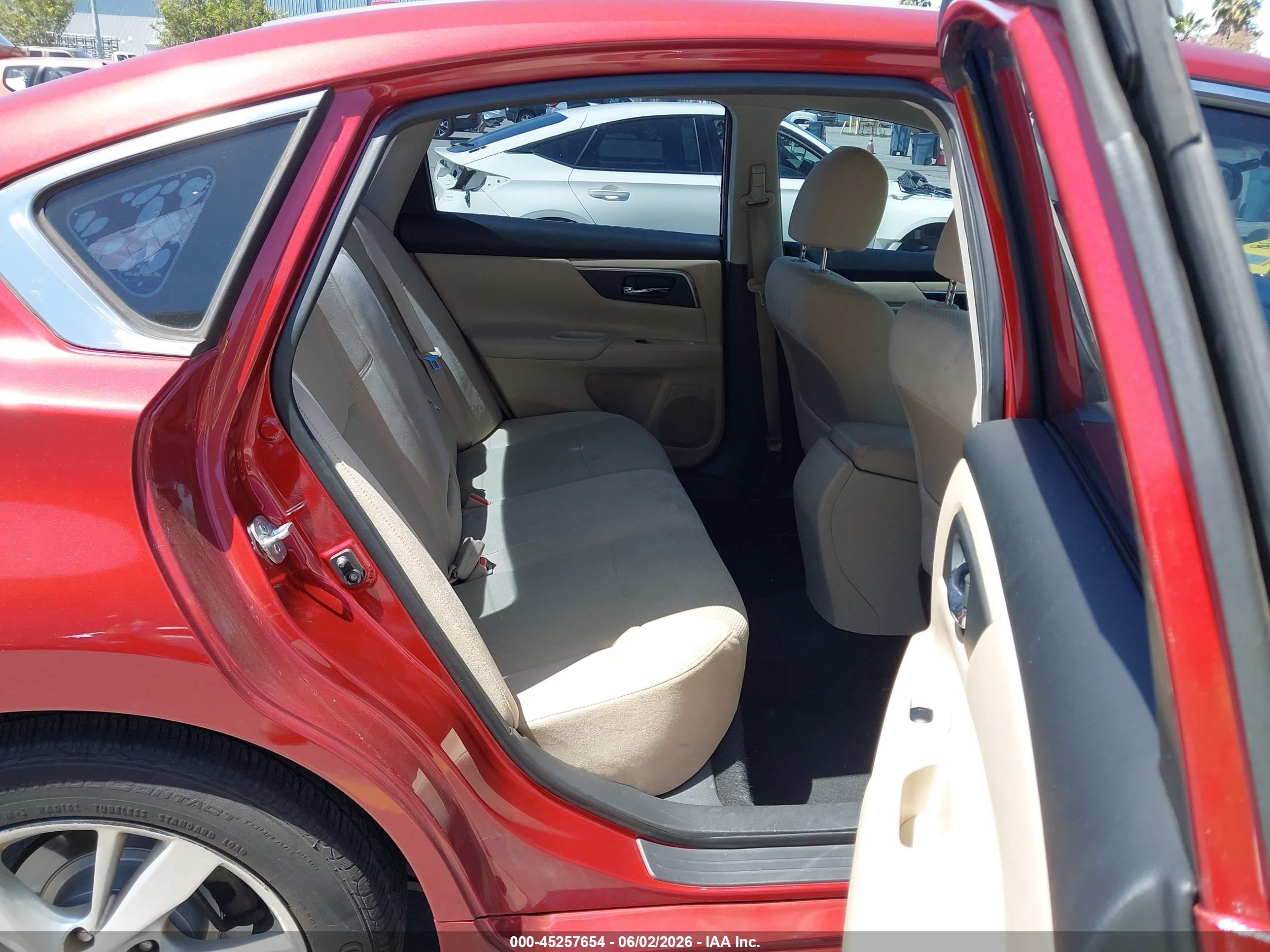 2015 Nissan Altima 2.5 Sv Red vin: 1N4AL3AP3FC277294
