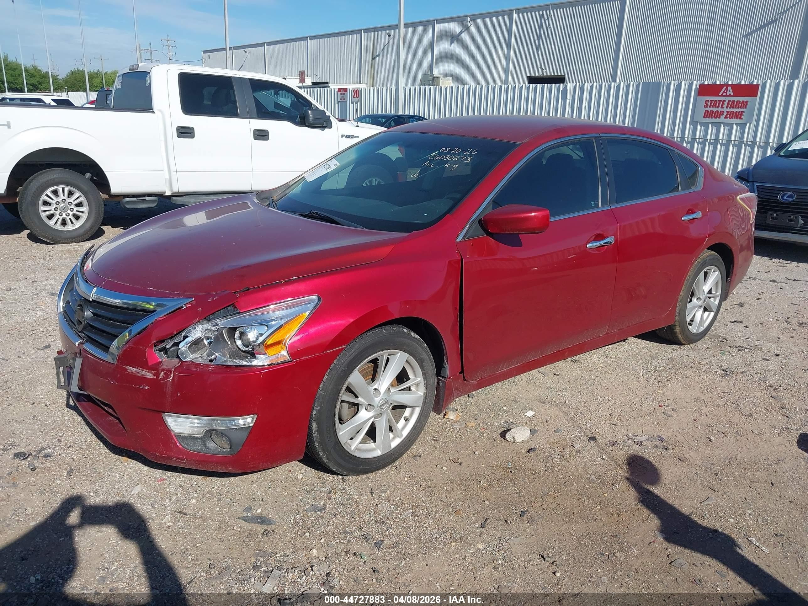 2015 Nissan Altima 2.5 Sv Красный vin: 1N4AL3AP3FC277327