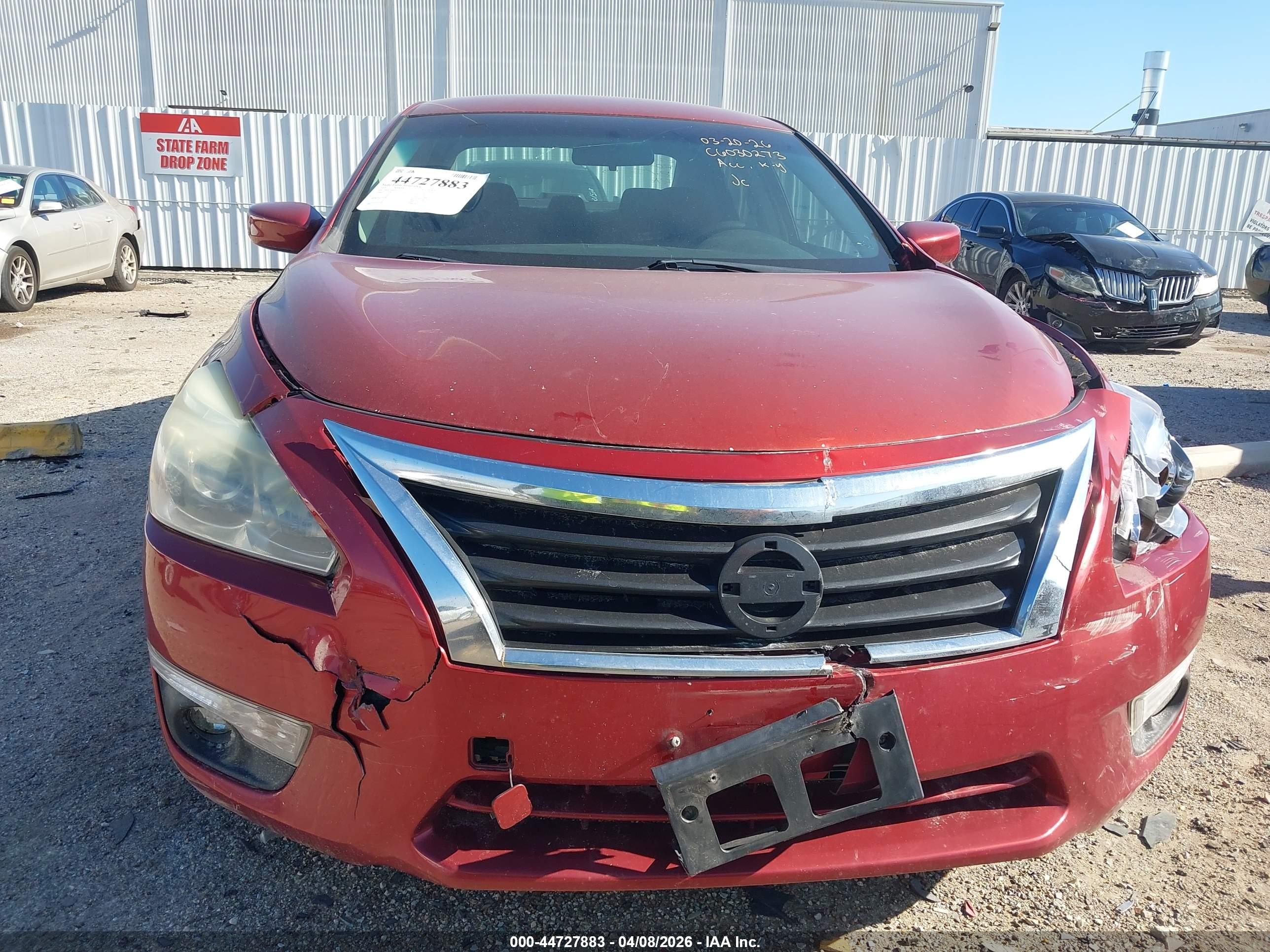 2015 Nissan Altima 2.5 Sv Красный vin: 1N4AL3AP3FC277327