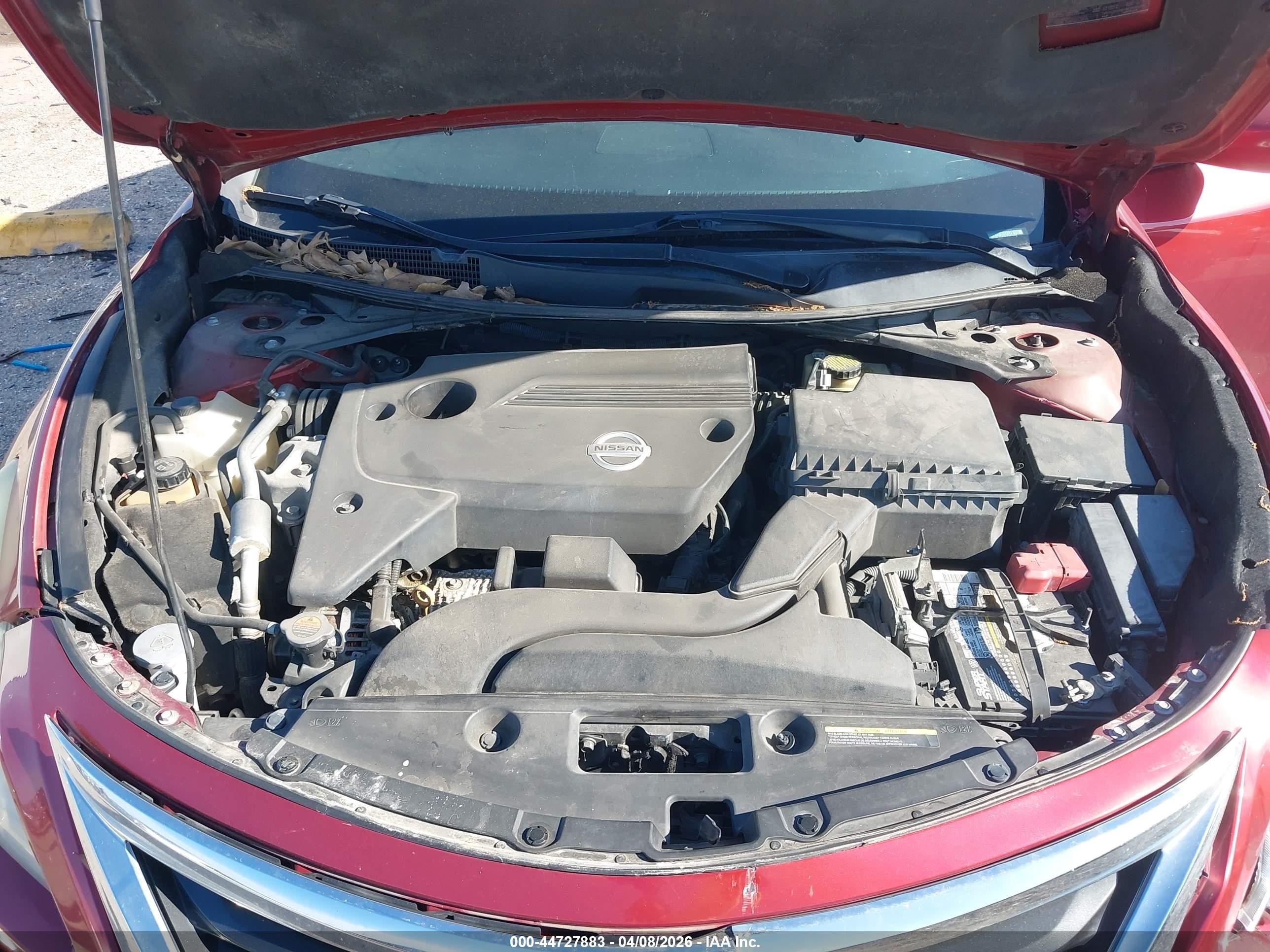 2015 Nissan Altima 2.5 Sv Красный vin: 1N4AL3AP3FC277327