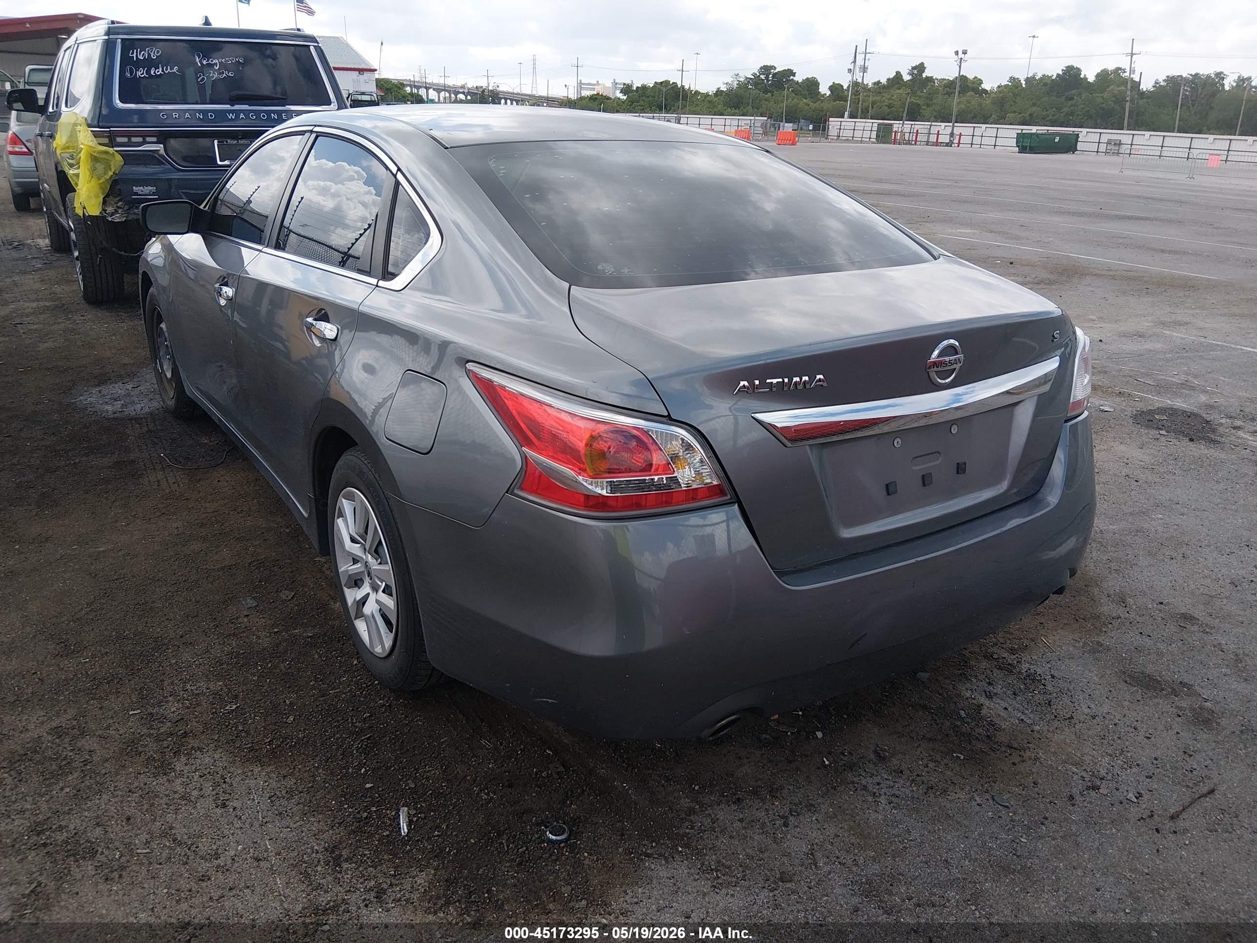 2015 Nissan Altima 2.5/2.5 S/2.5 Sl/2.5 Sv Gray vin: 1N4AL3AP3FC286500