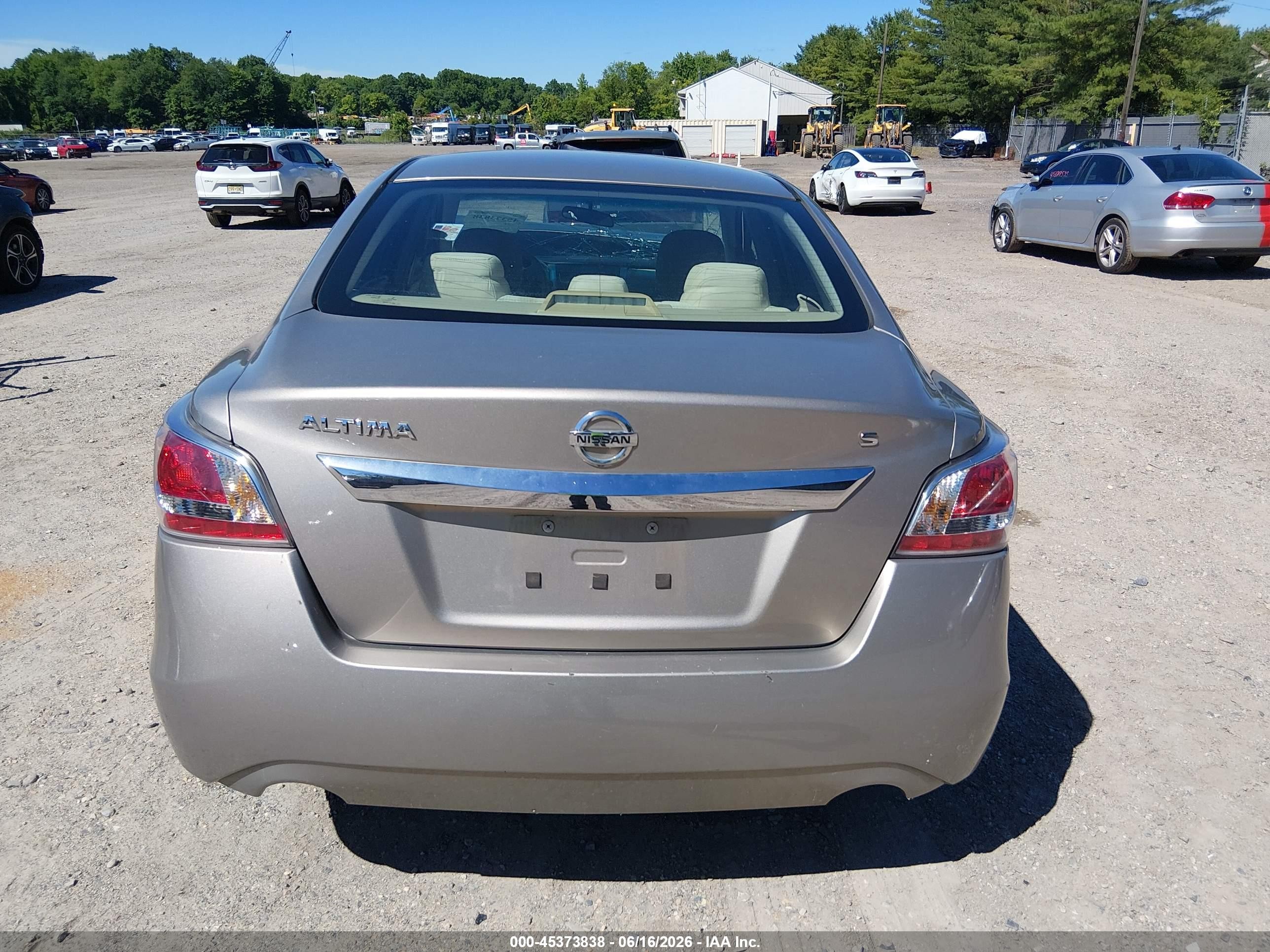 2015 Nissan Altima 2.5 S Champagne vin: 1N4AL3AP3FC289168