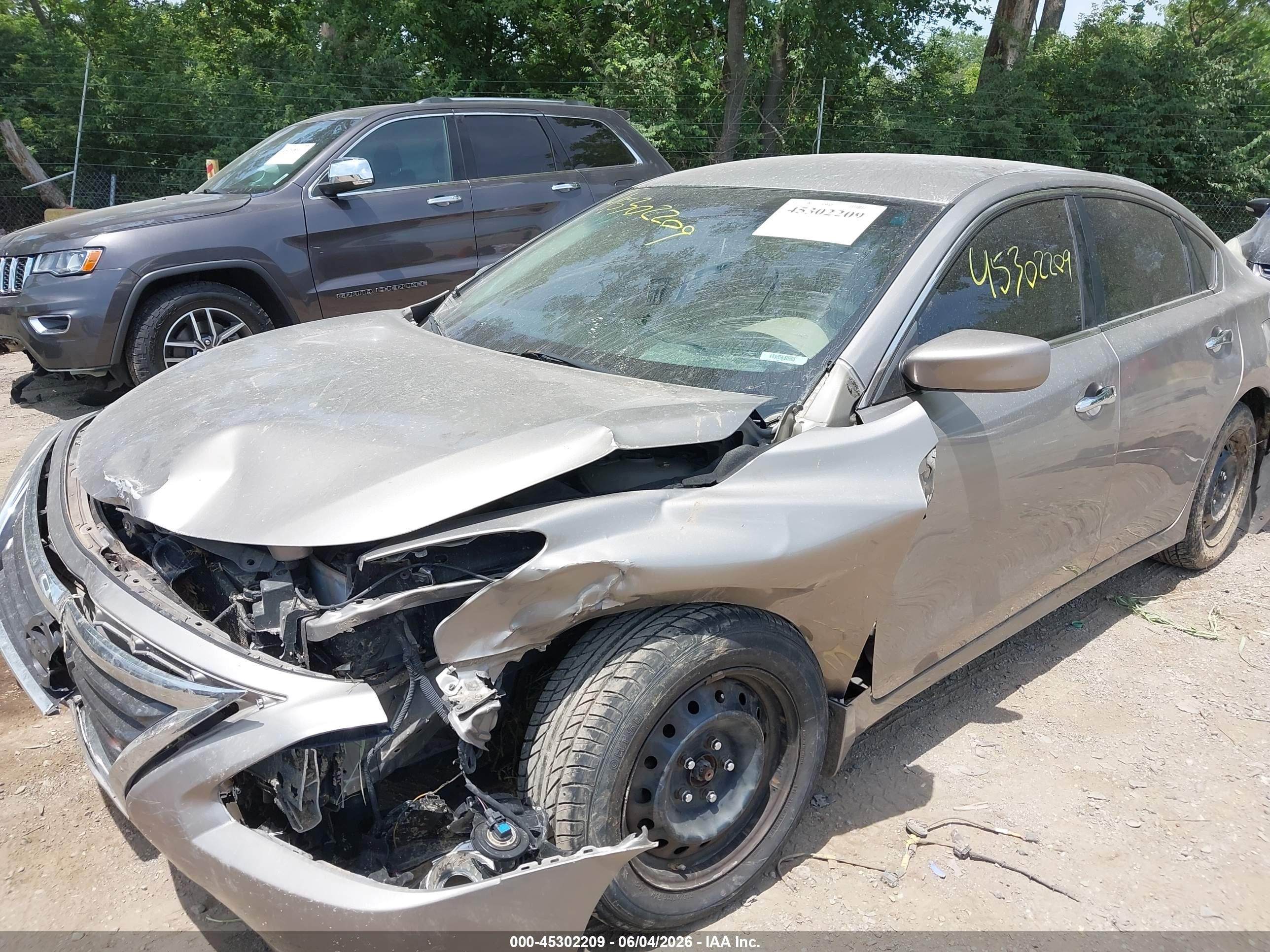 2015 Nissan Altima 2.5 S Silver vin: 1N4AL3AP3FC291308