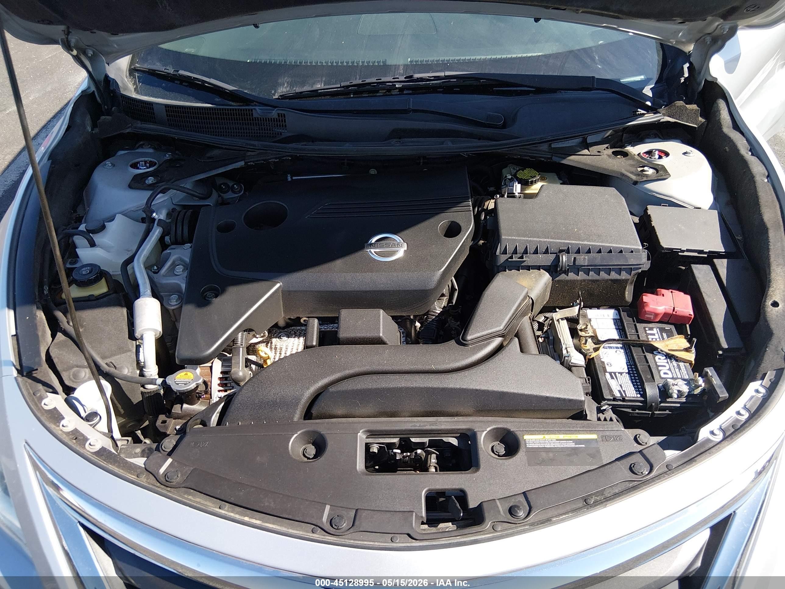 2015 Nissan Altima 2.5 S Серебряный vin: 1N4AL3AP3FC296508