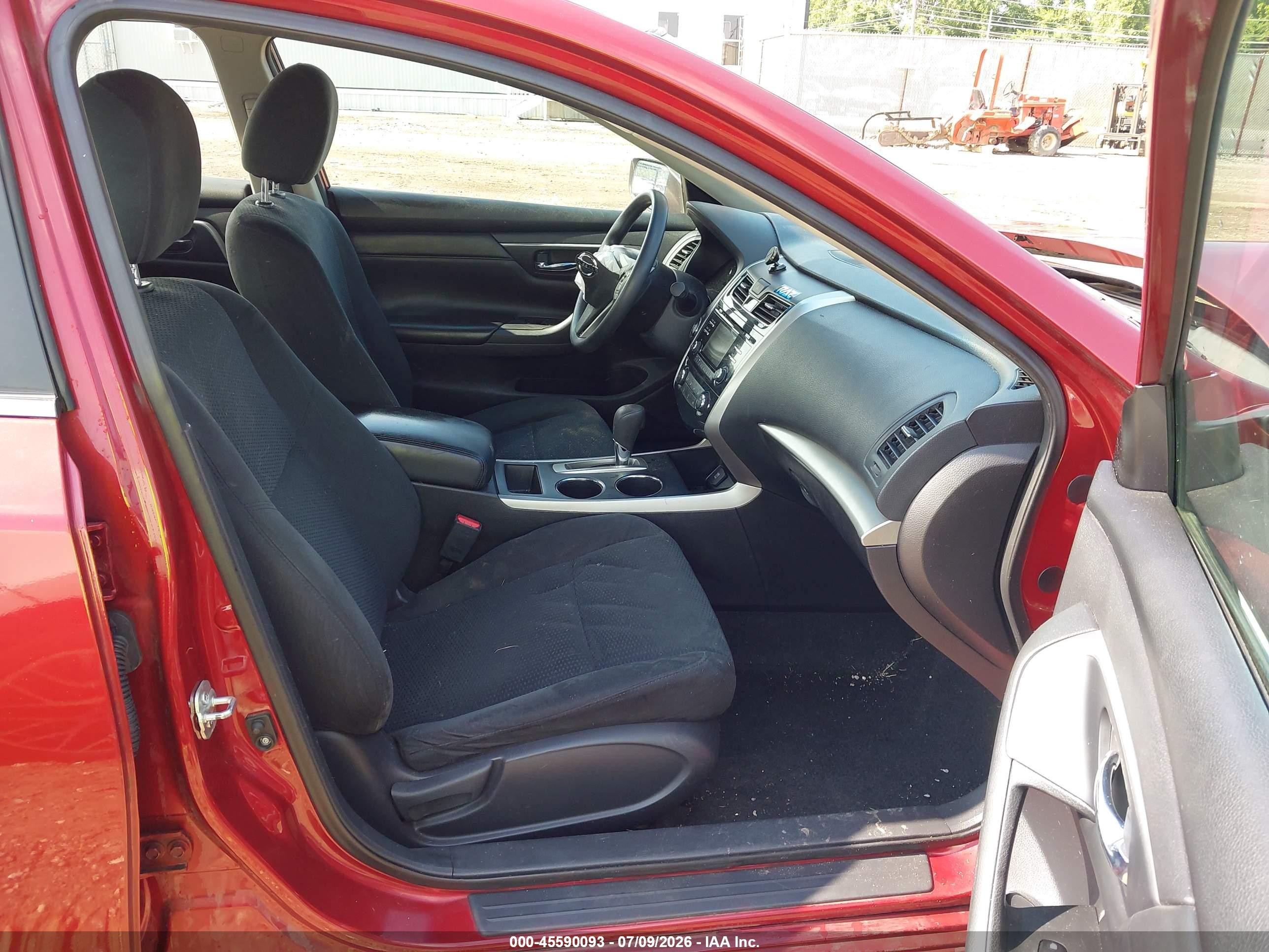 2015 Nissan Altima 2.5/2.5 S/2.5 Sl/2.5 Sv Red vin: 1N4AL3AP3FC427193