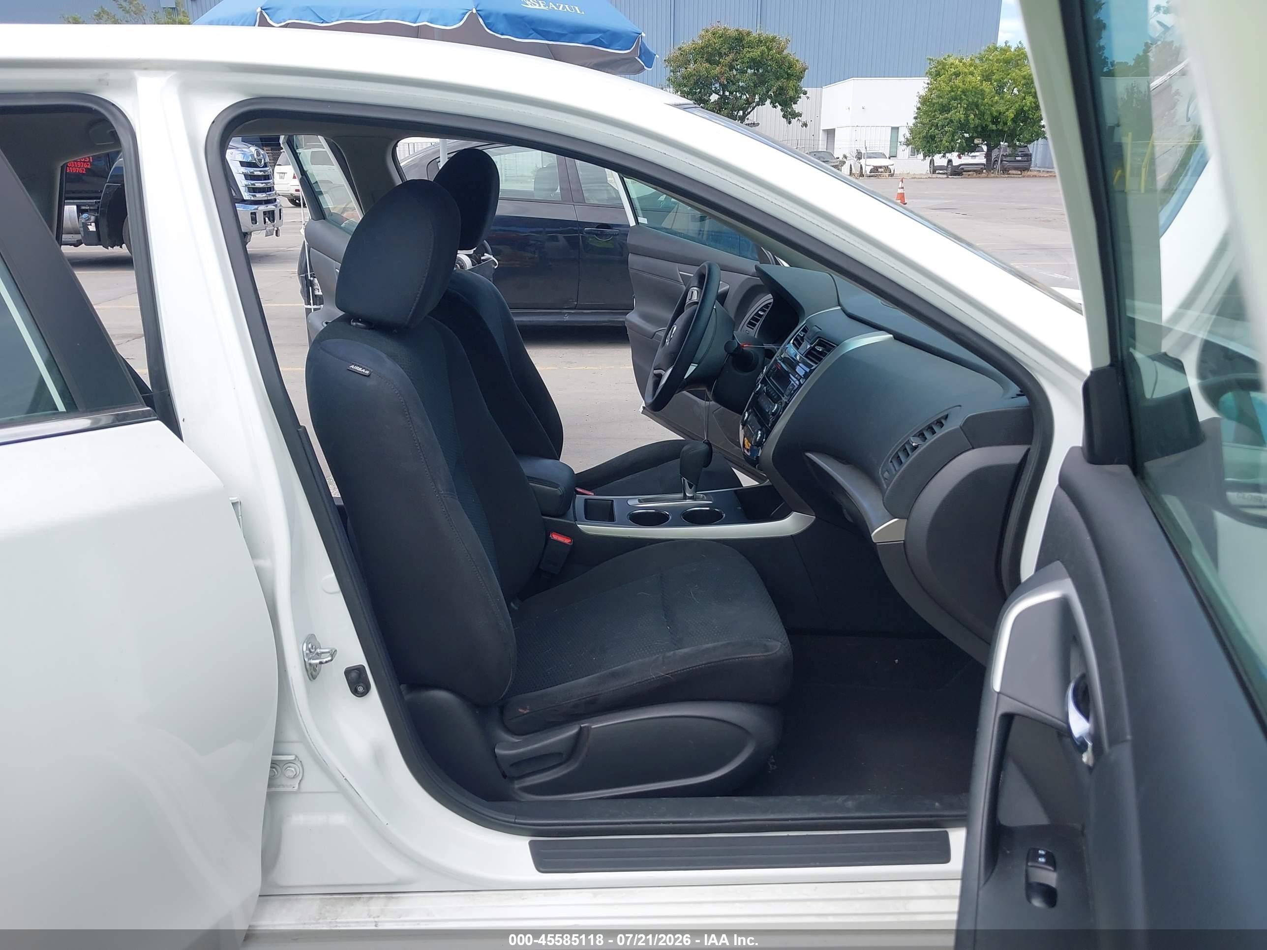 2015 Nissan Altima 2.5 White vin: 1N4AL3AP3FC433365