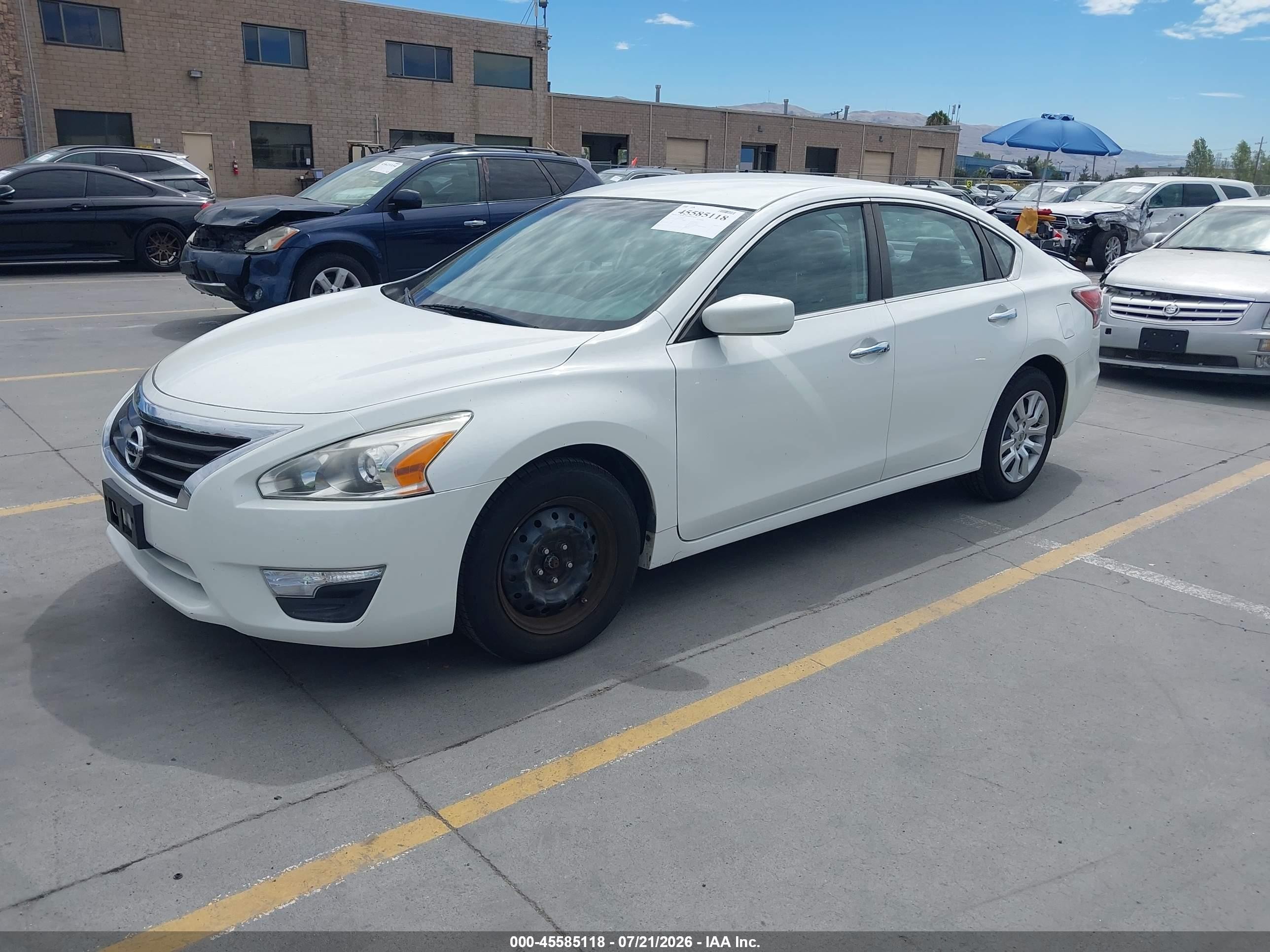 2015 Nissan Altima 2.5 White vin: 1N4AL3AP3FC433365