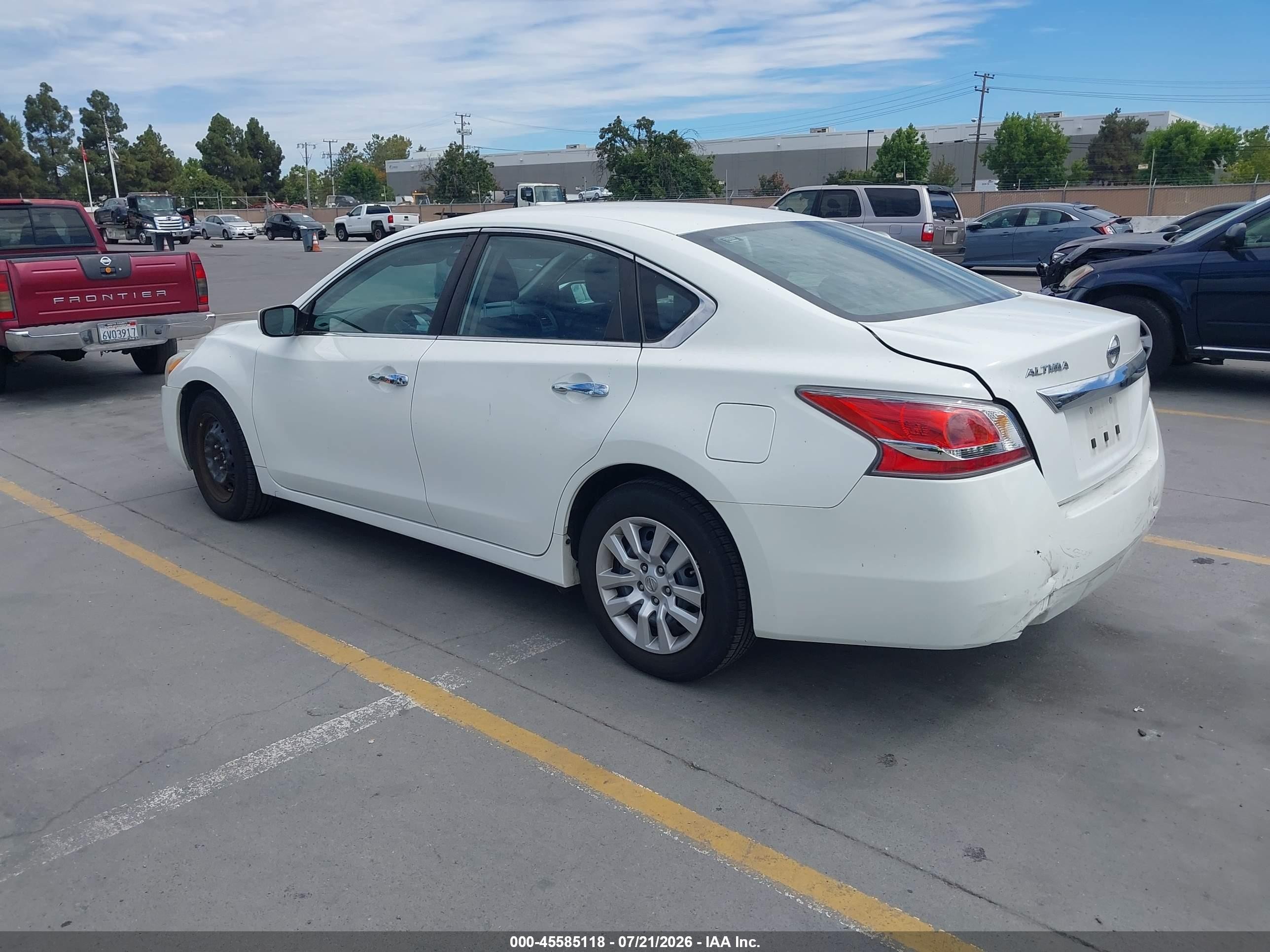 2015 Nissan Altima 2.5 White vin: 1N4AL3AP3FC433365