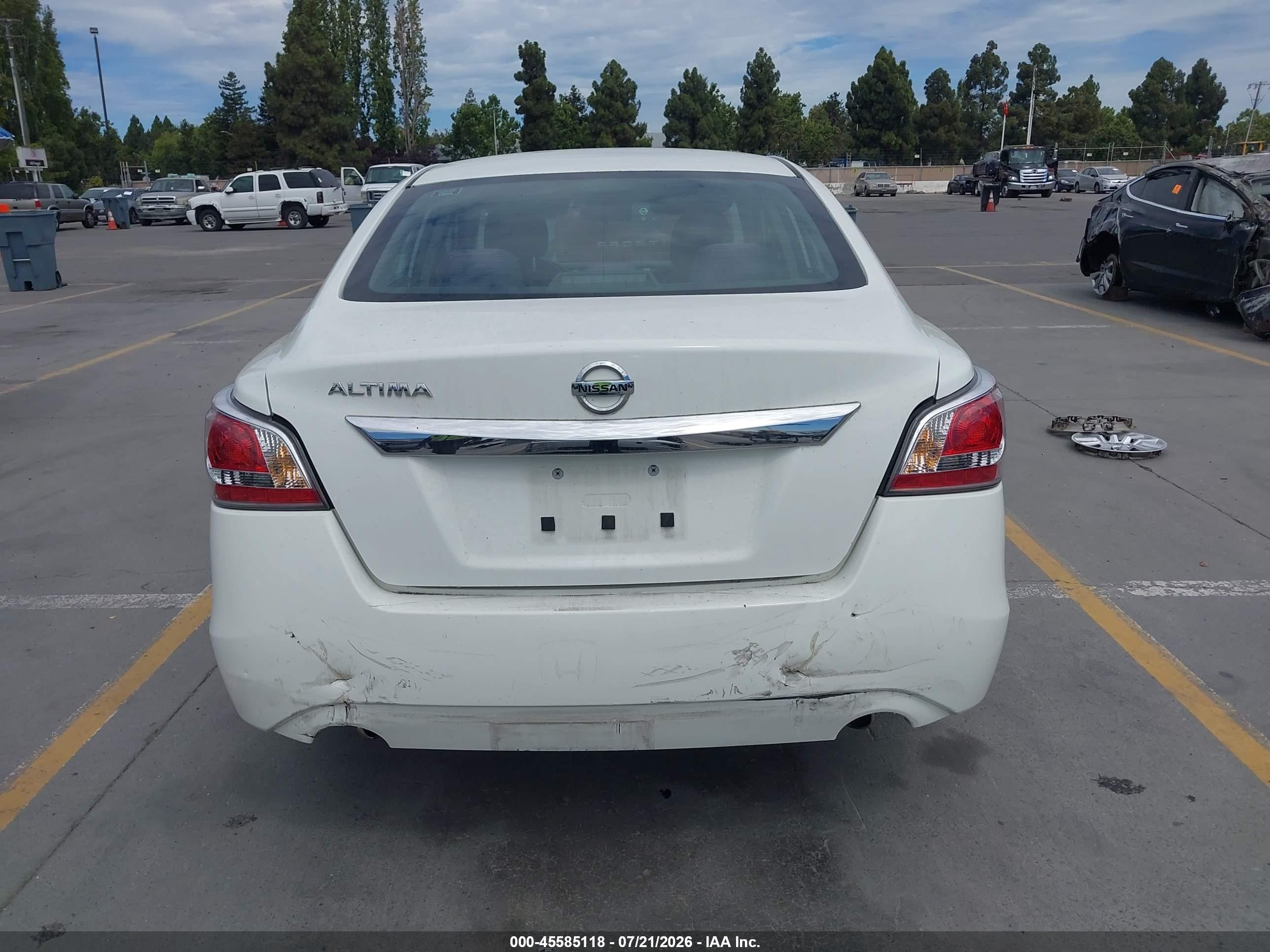 2015 Nissan Altima 2.5 White vin: 1N4AL3AP3FC433365