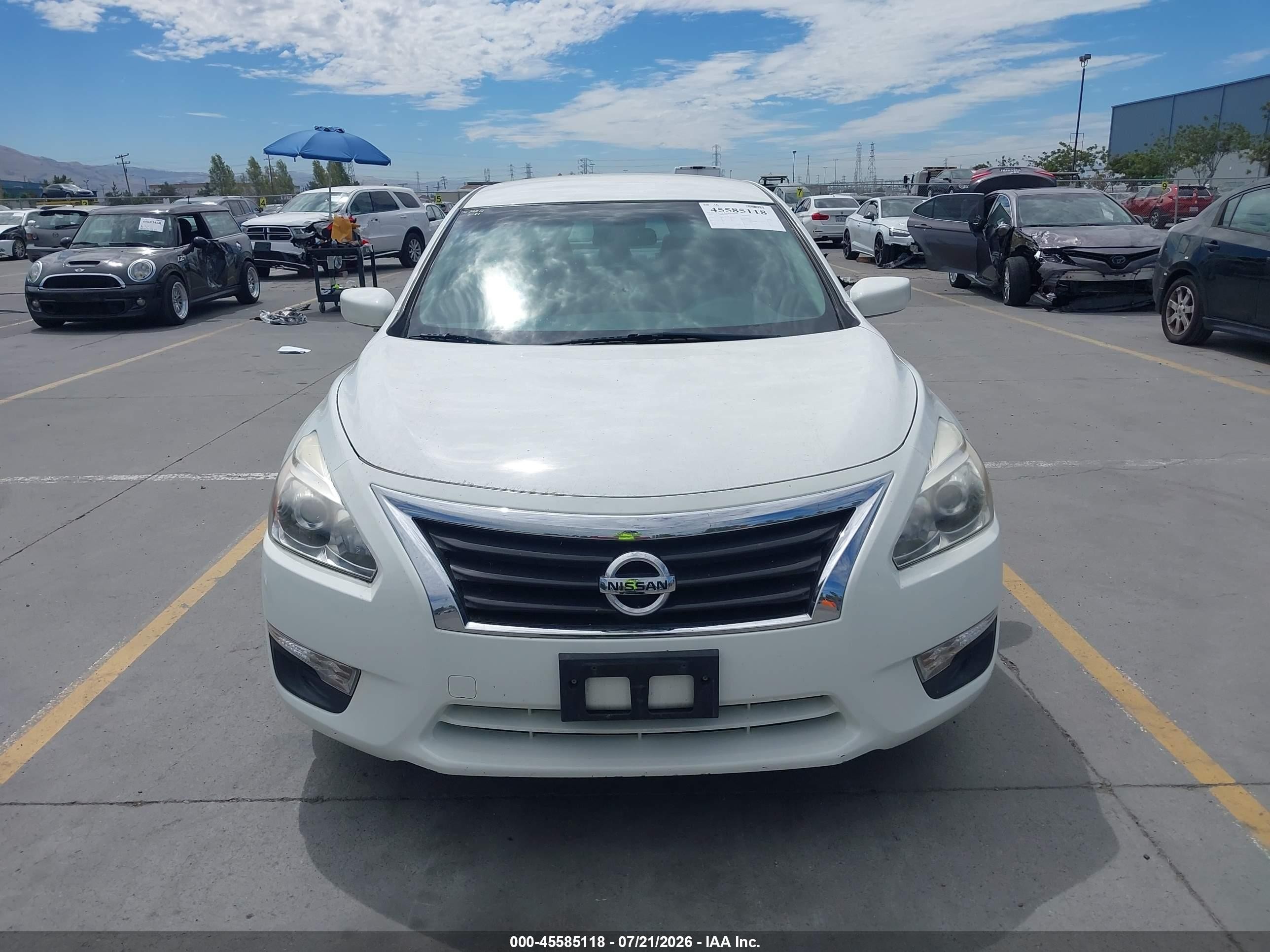 2015 Nissan Altima 2.5 White vin: 1N4AL3AP3FC433365