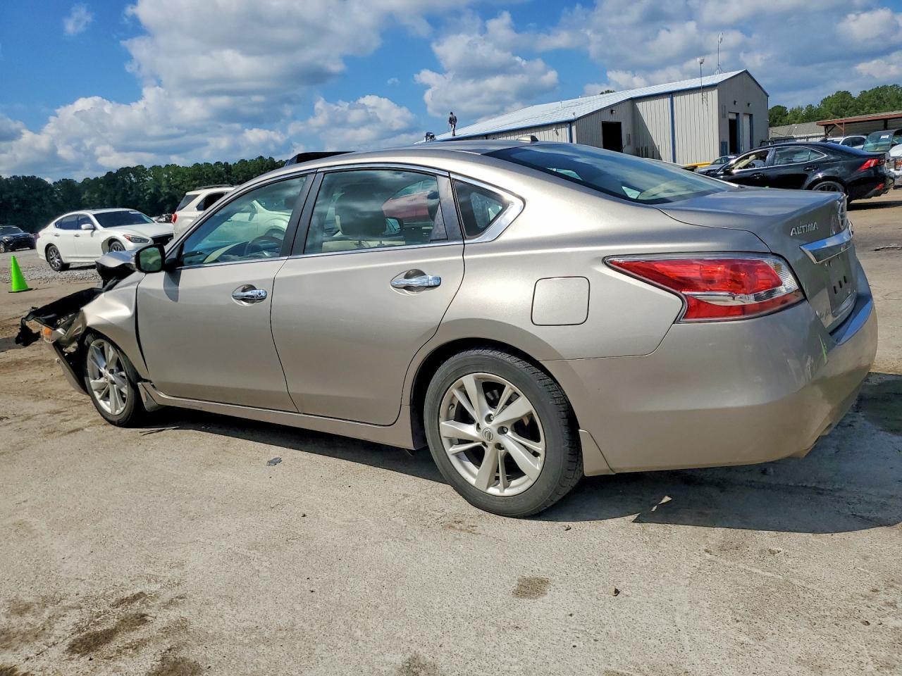 2015 Nissan Altima Tan vin: 1N4AL3AP3FC436380
