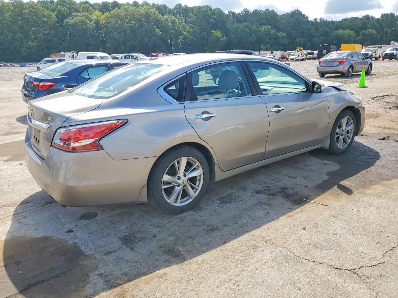 2015 Nissan Altima Tan vin: 1N4AL3AP3FC436380