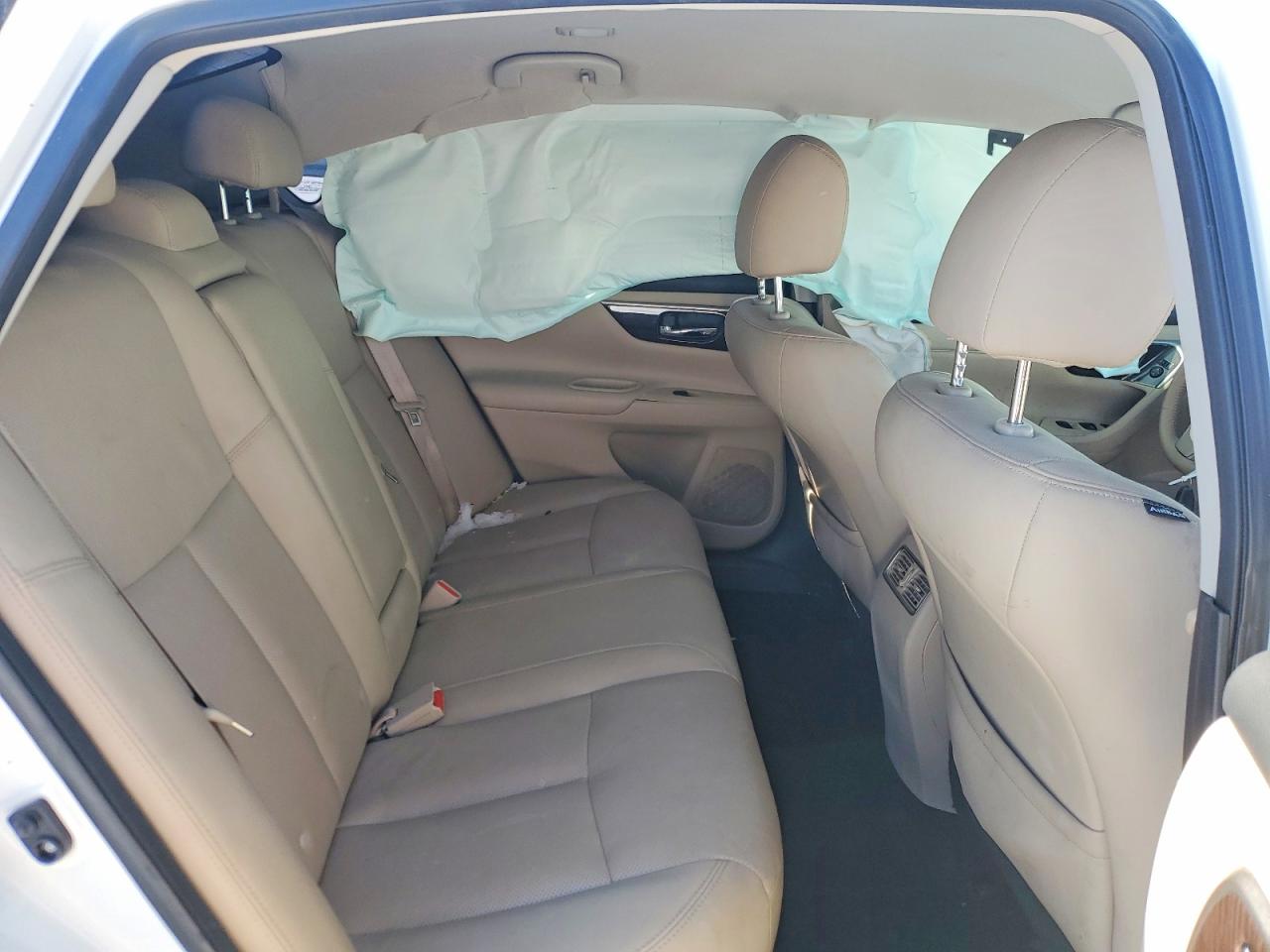 2015 Nissan Altima 2.5 White vin: 1N4AL3AP3FC452854