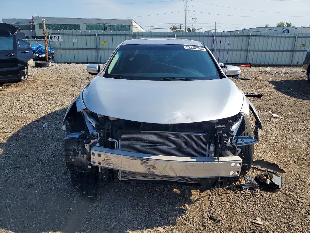 2015 Nissan Altima 2.5 Sv Silver vin: 1N4AL3AP3FC462865