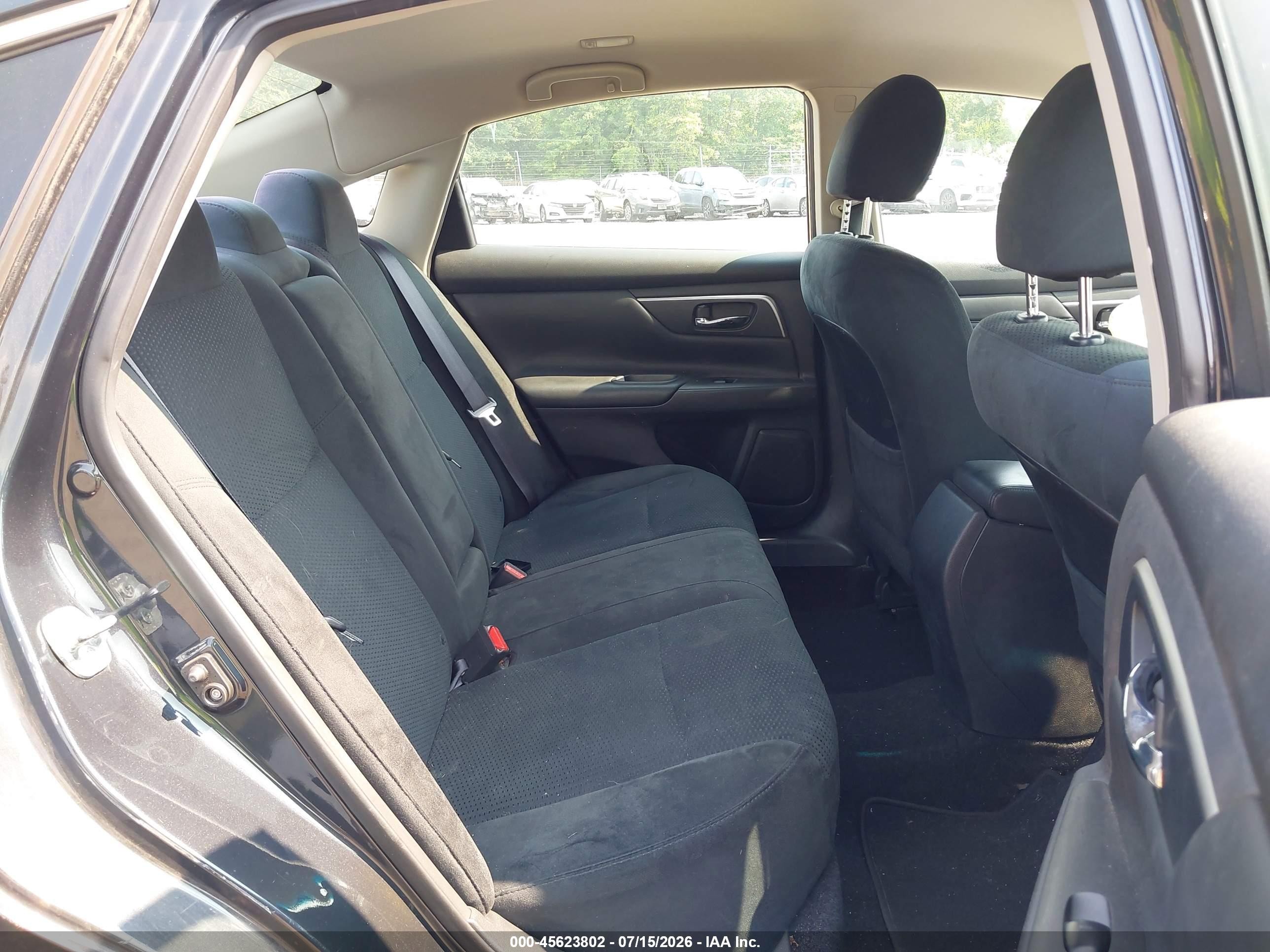 2015 Nissan Altima 2.5 Sv Серый vin: 1N4AL3AP3FC476281