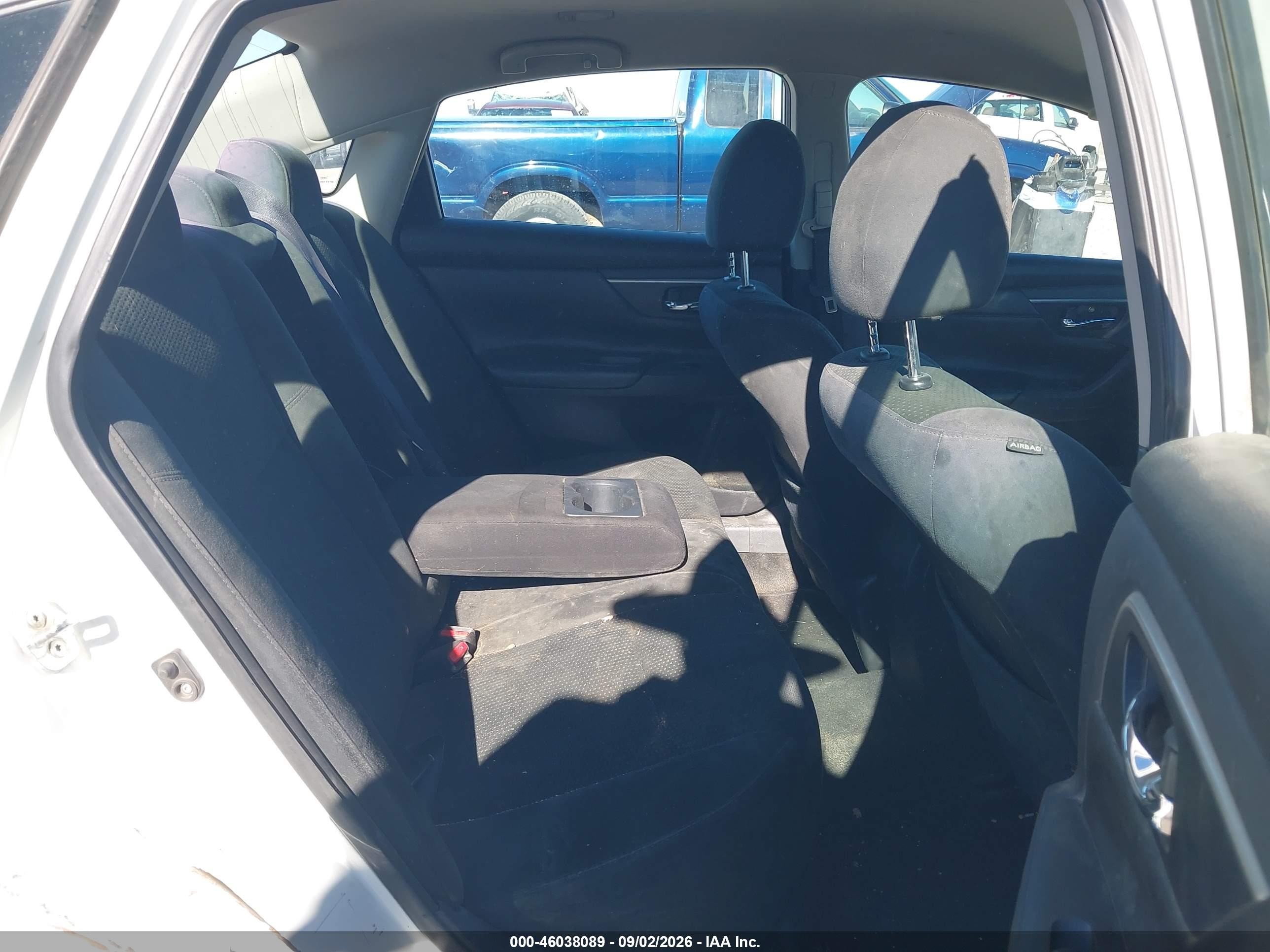 2015 Nissan Altima 2.5 S White vin: 1N4AL3AP3FC478175