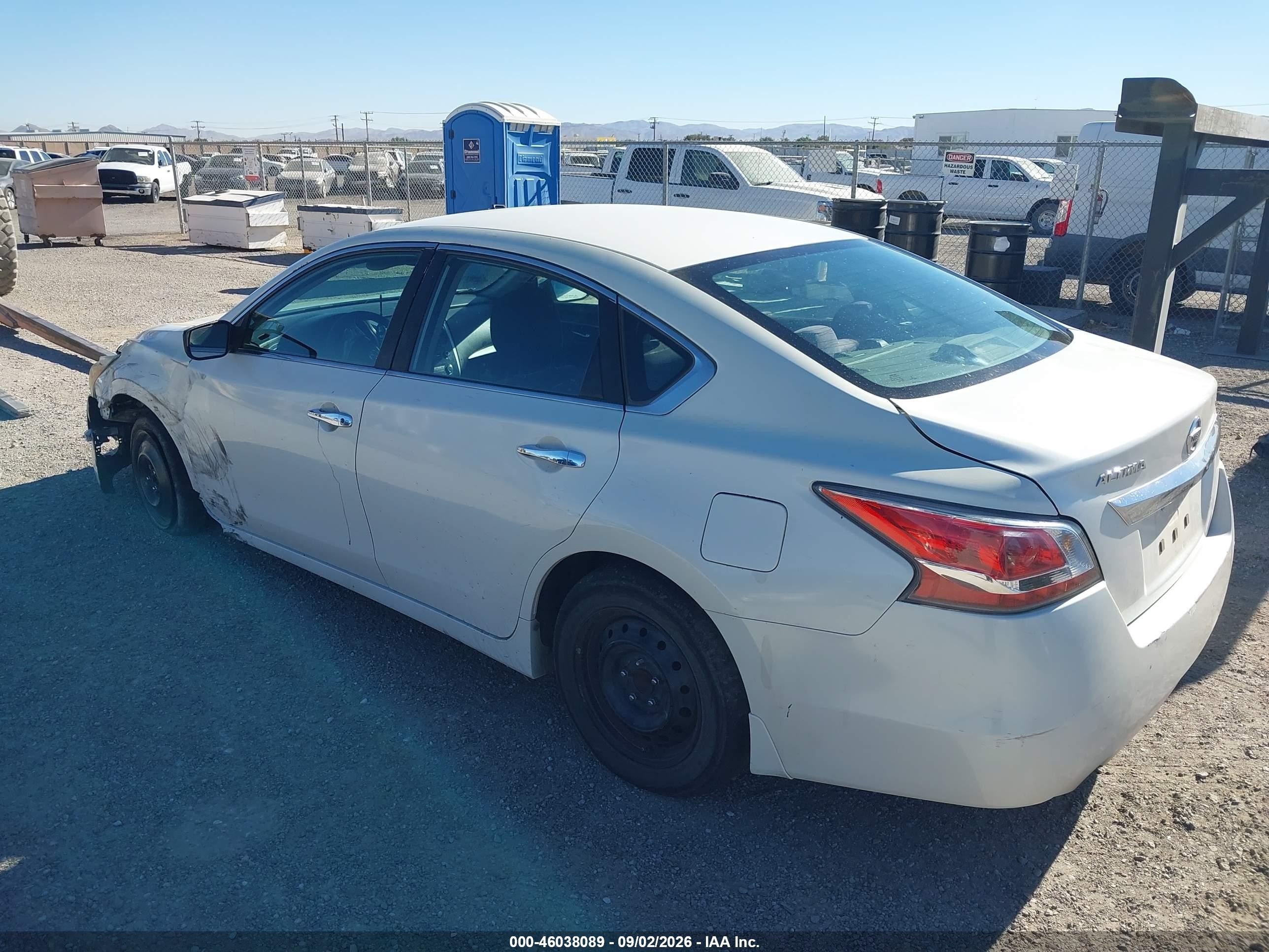 2015 Nissan Altima 2.5 S White vin: 1N4AL3AP3FC478175
