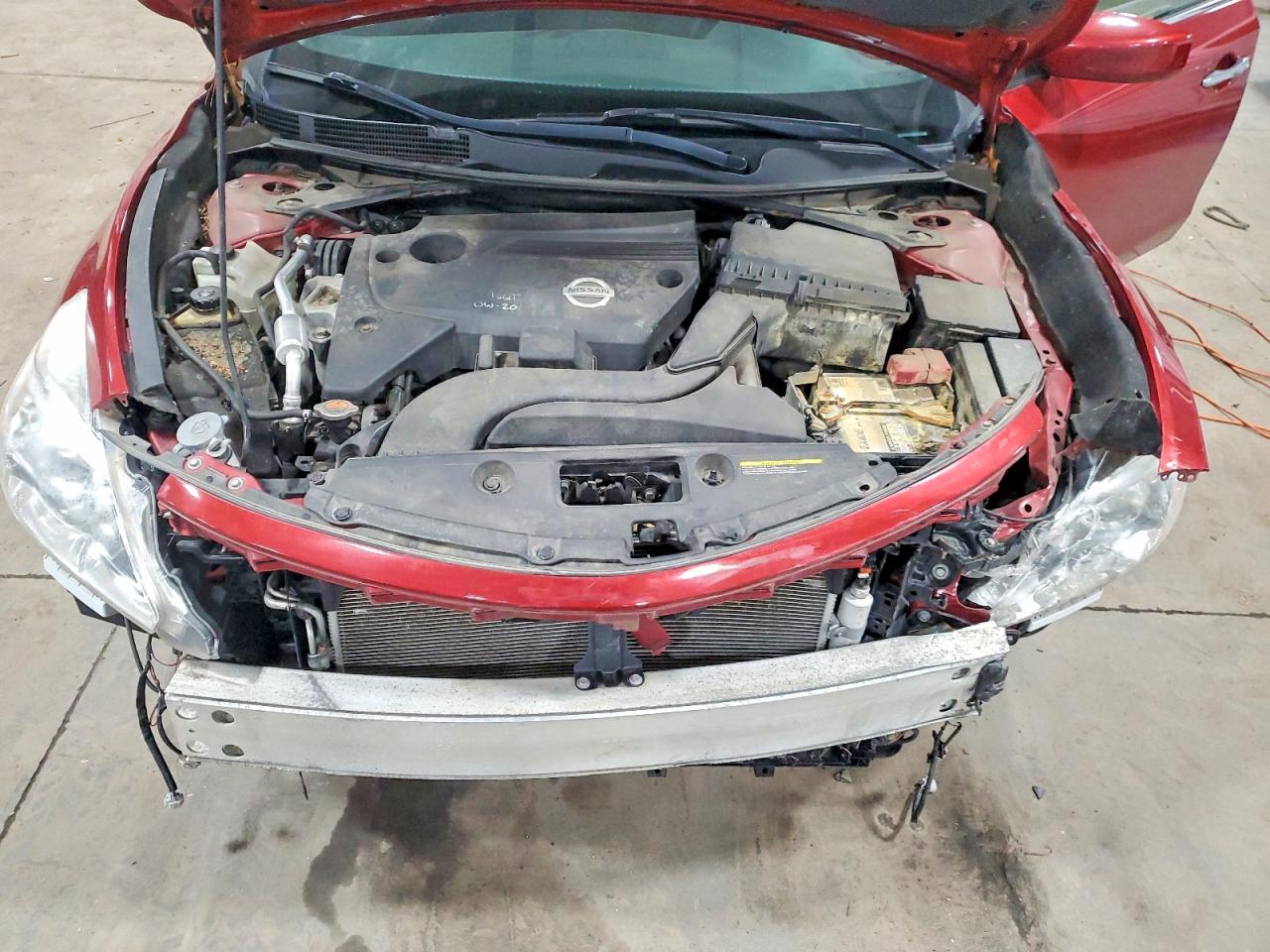 2015 Nissan Altima 2.5 S Red vin: 1N4AL3AP3FC481318