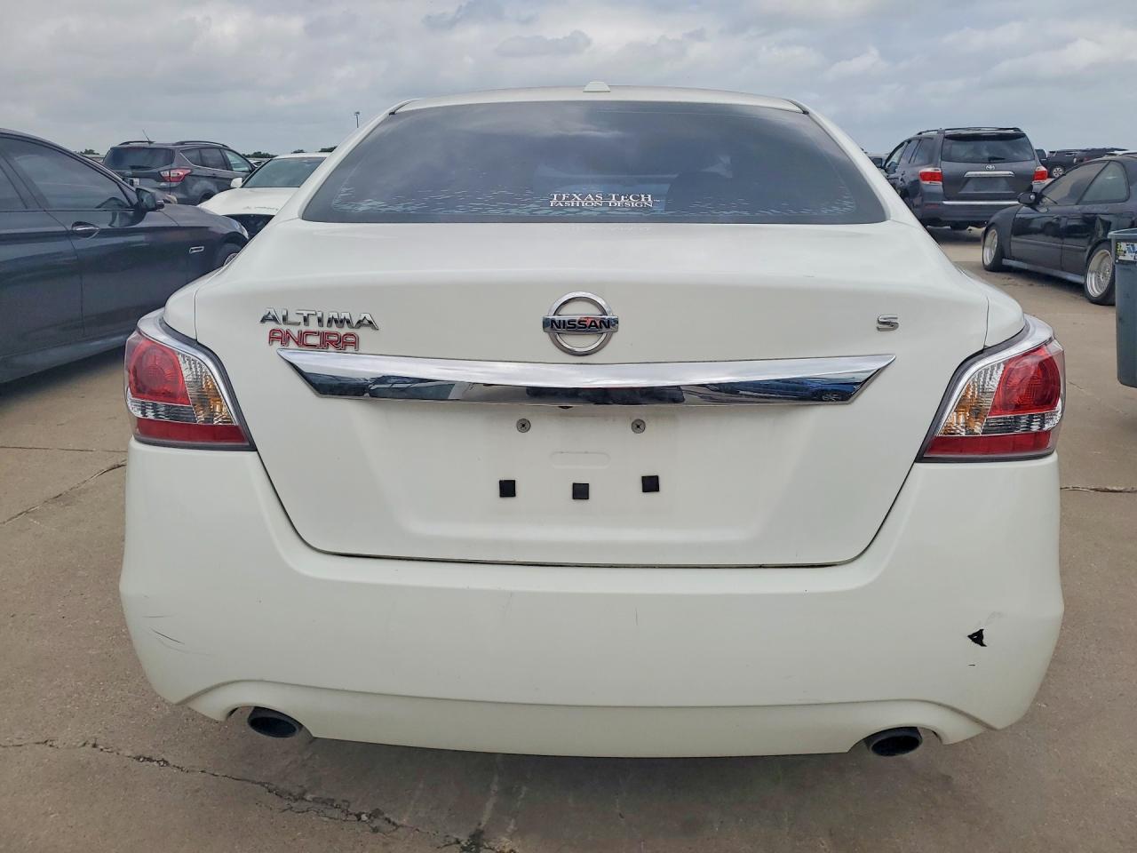 2015 Nissan Altima 2.5 S Белый vin: 1N4AL3AP3FC487233