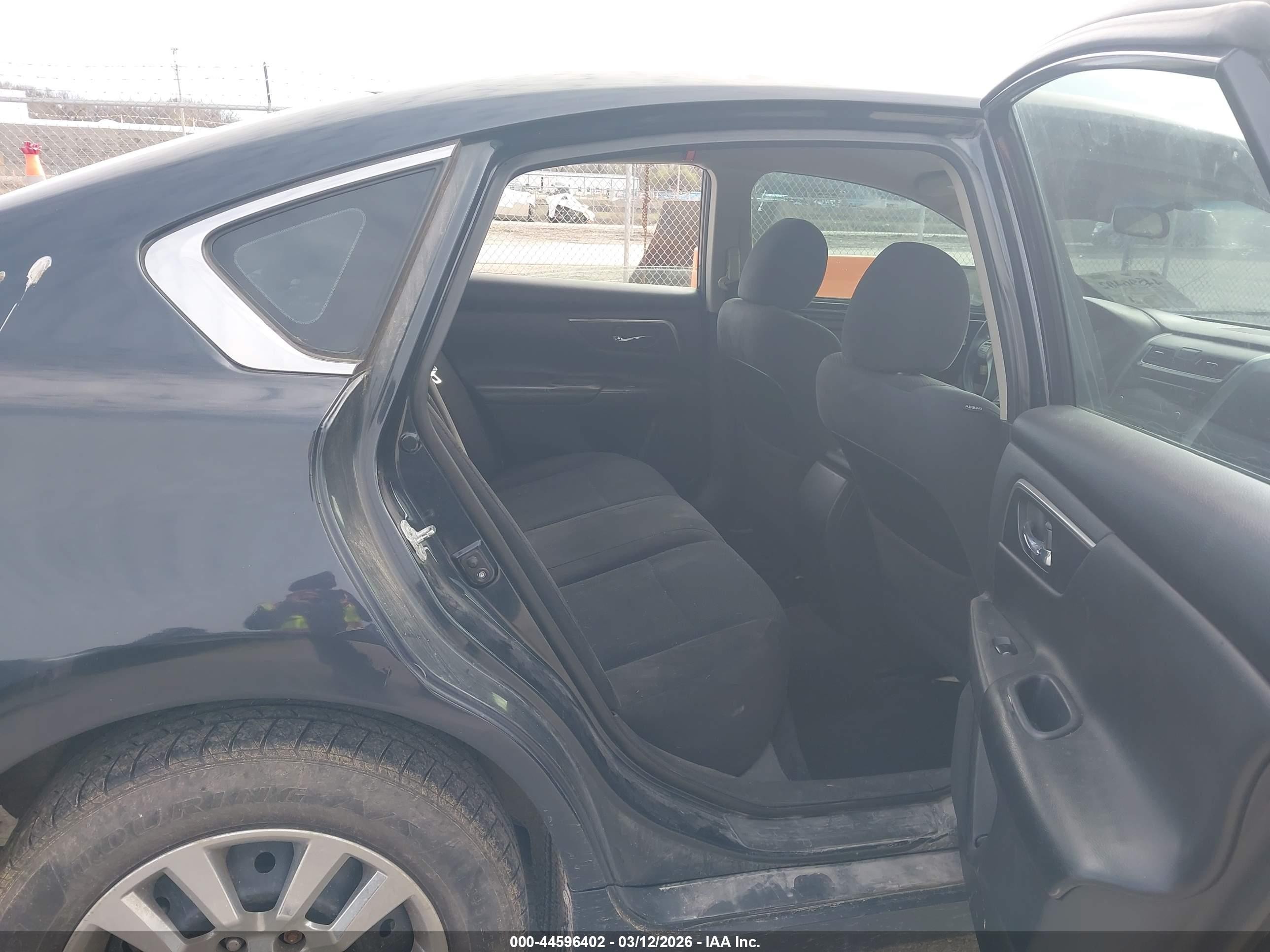 2015 Nissan Altima 2.5 S Black vin: 1N4AL3AP3FC489161