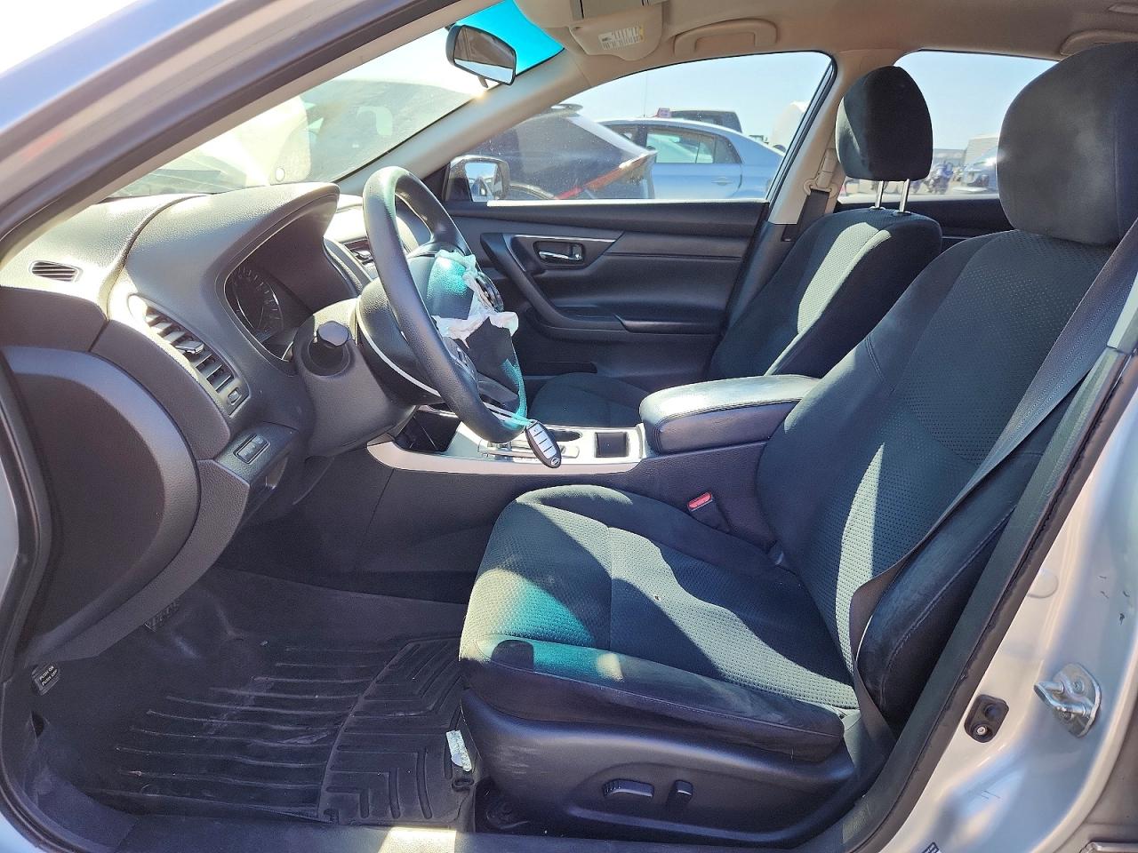 2015 Nissan Altima 2.5 S Silver vin: 1N4AL3AP3FC491007