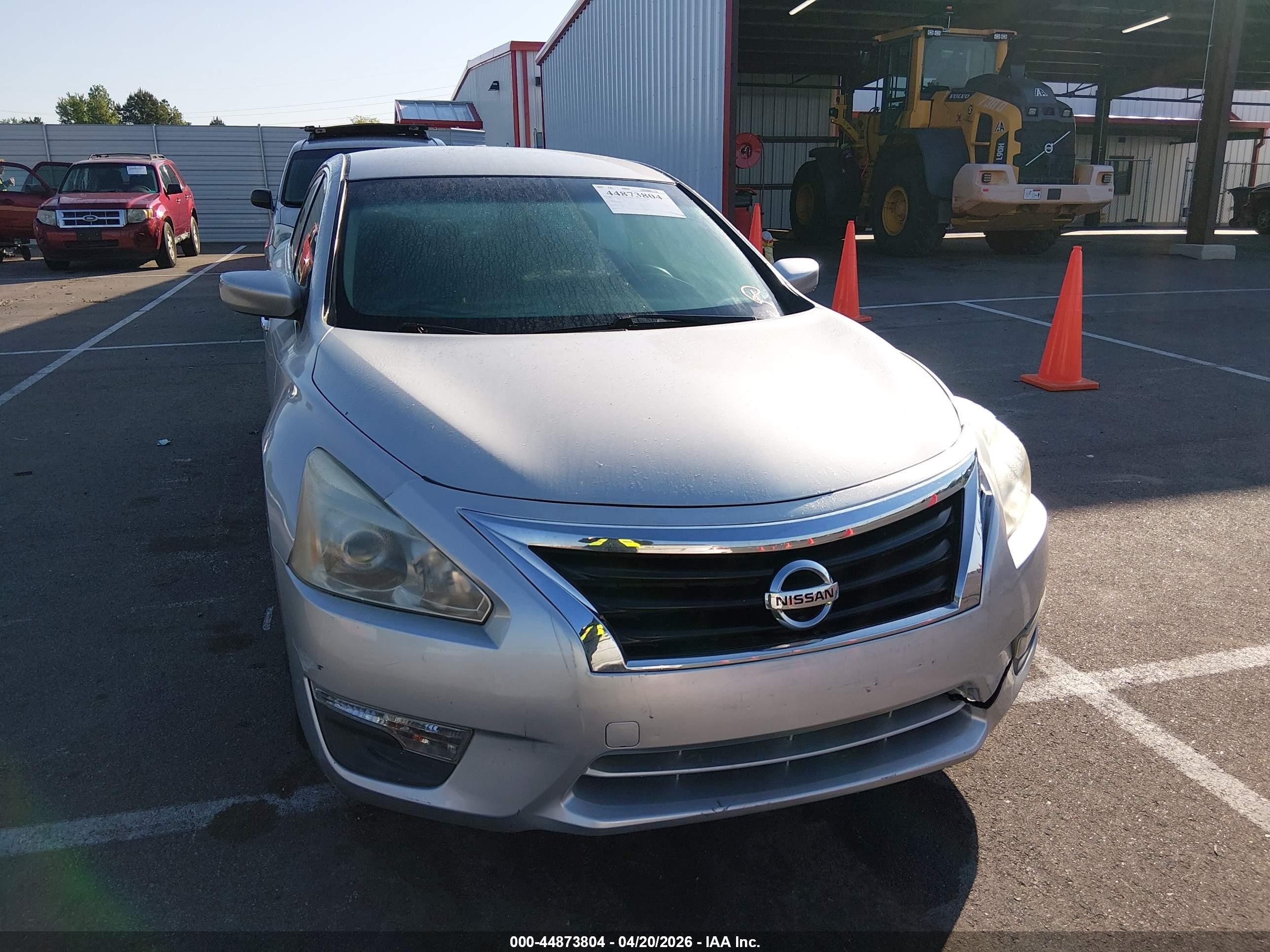 2015 Nissan Altima 2.5 S Silver vin: 1N4AL3AP3FC569561