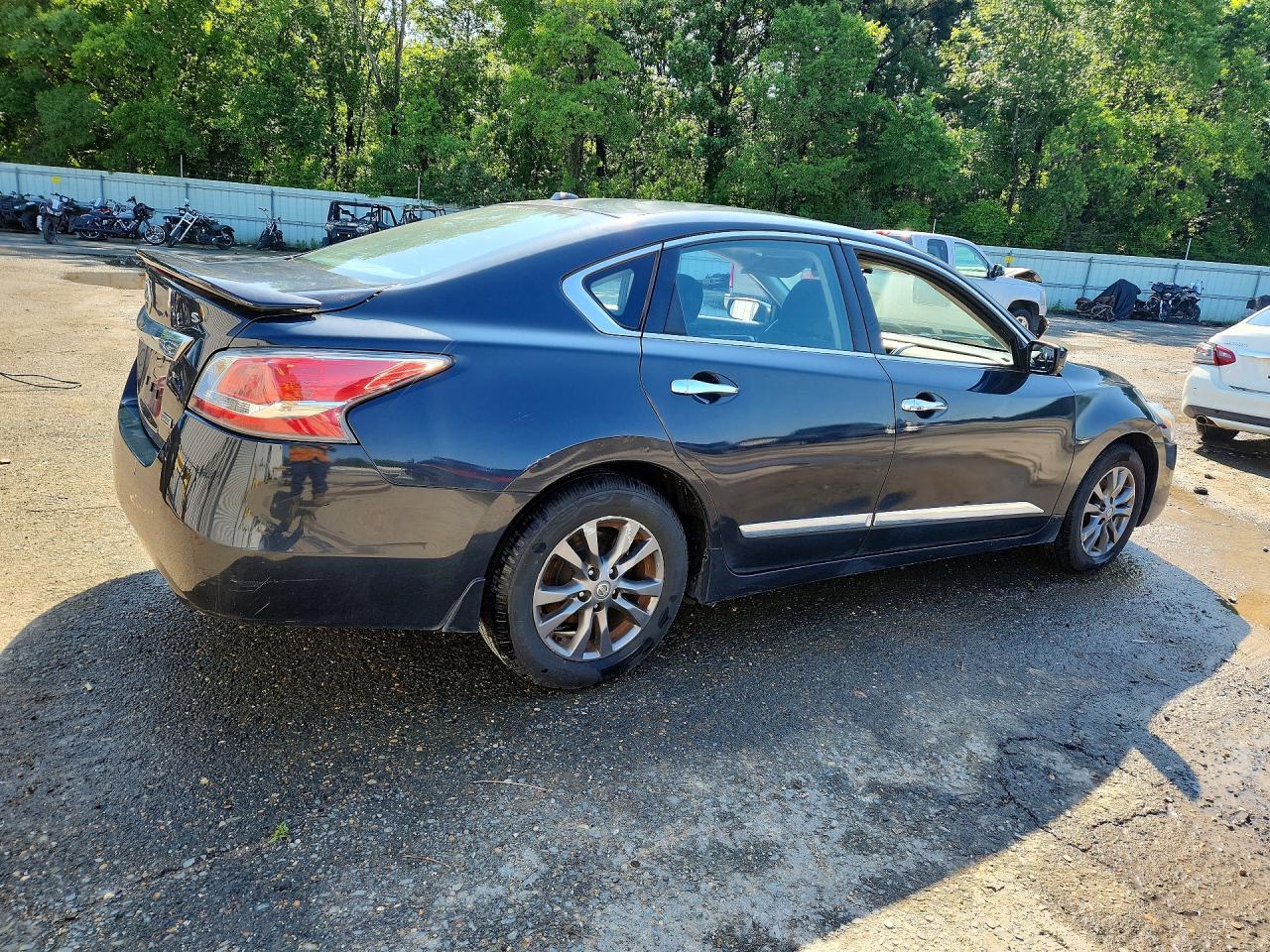 2015 Nissan Altima 2.5 S Blue vin: 1N4AL3AP3FC588708