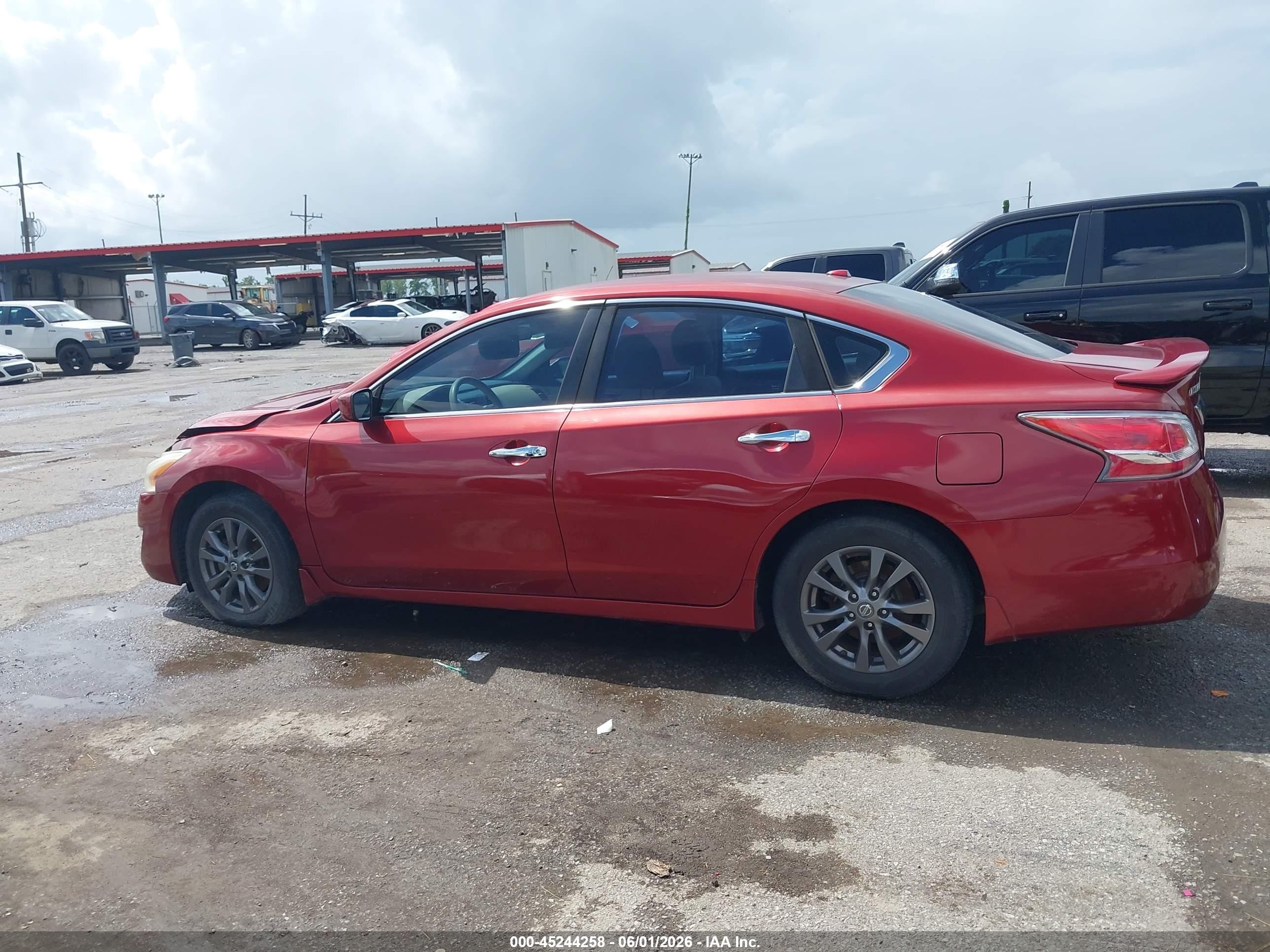 2015 Nissan Altima 2.5 S Red vin: 1N4AL3AP3FC596968