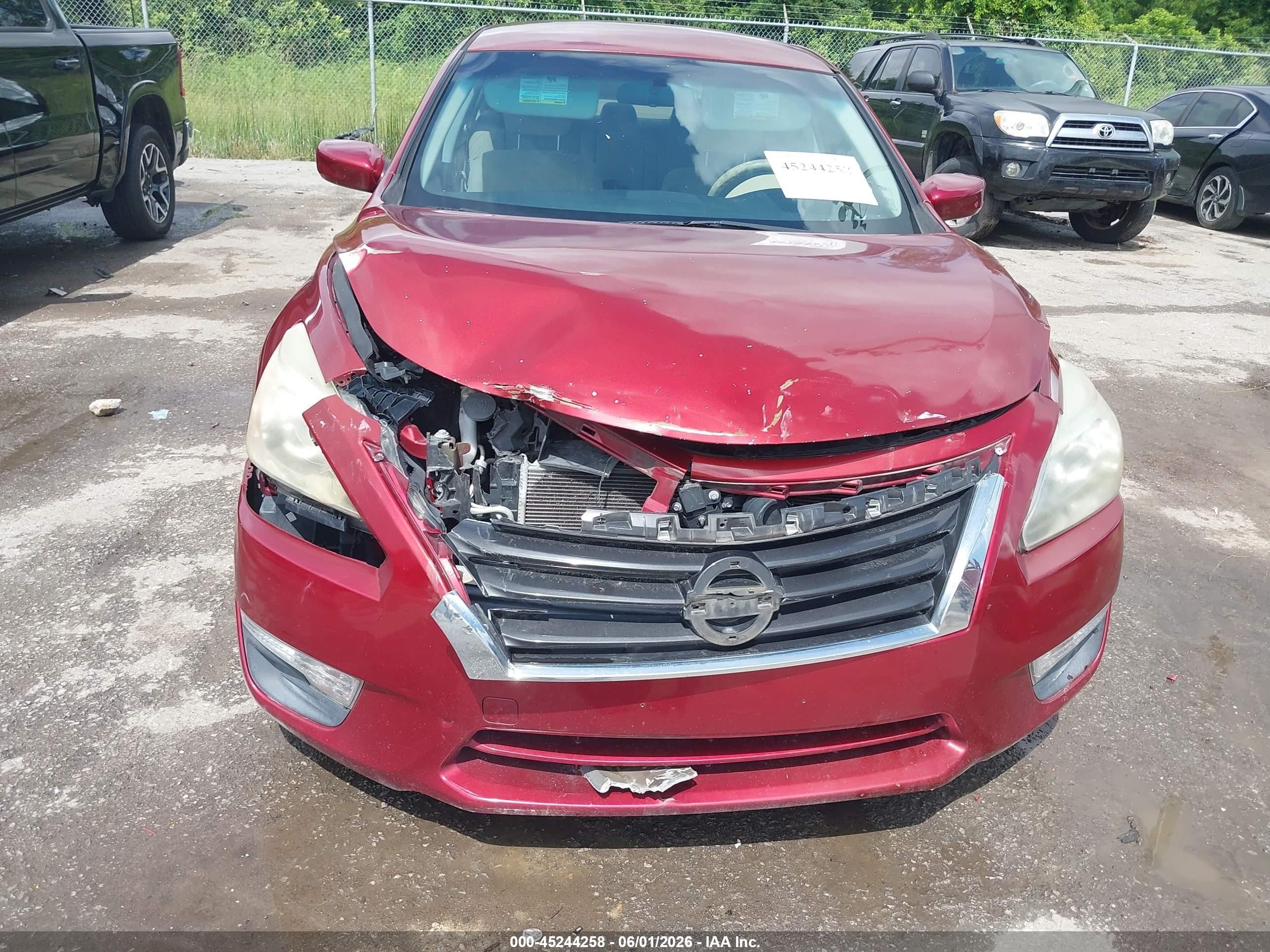2015 Nissan Altima 2.5 S Red vin: 1N4AL3AP3FC596968