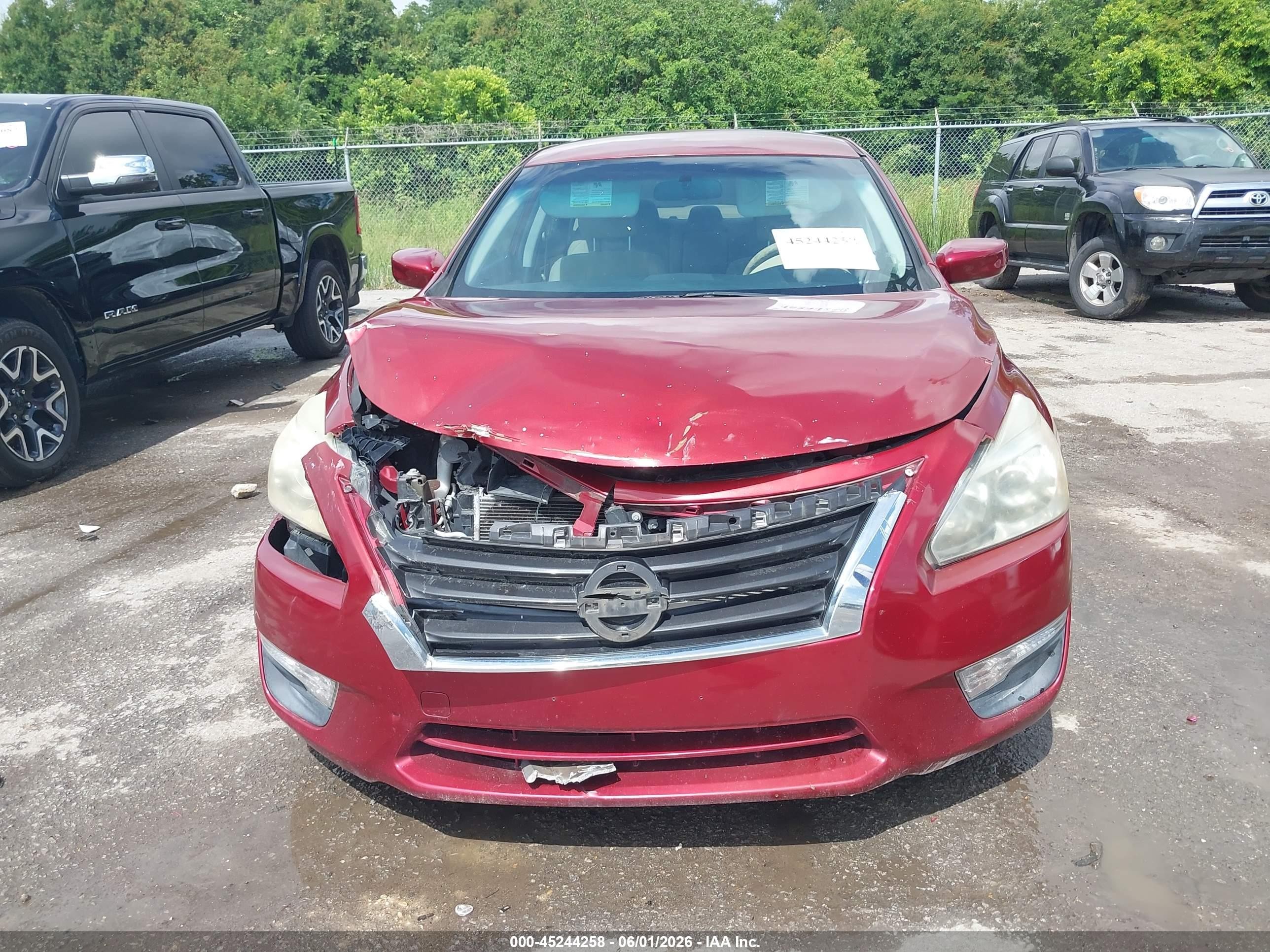 2015 Nissan Altima 2.5 S Red vin: 1N4AL3AP3FC596968