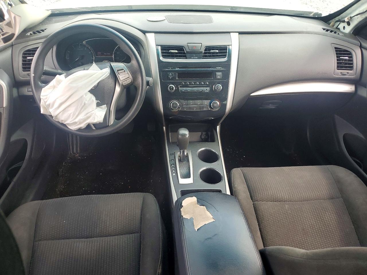 2015 Nissan Altima 2.5 S White vin: 1N4AL3AP3FC598333