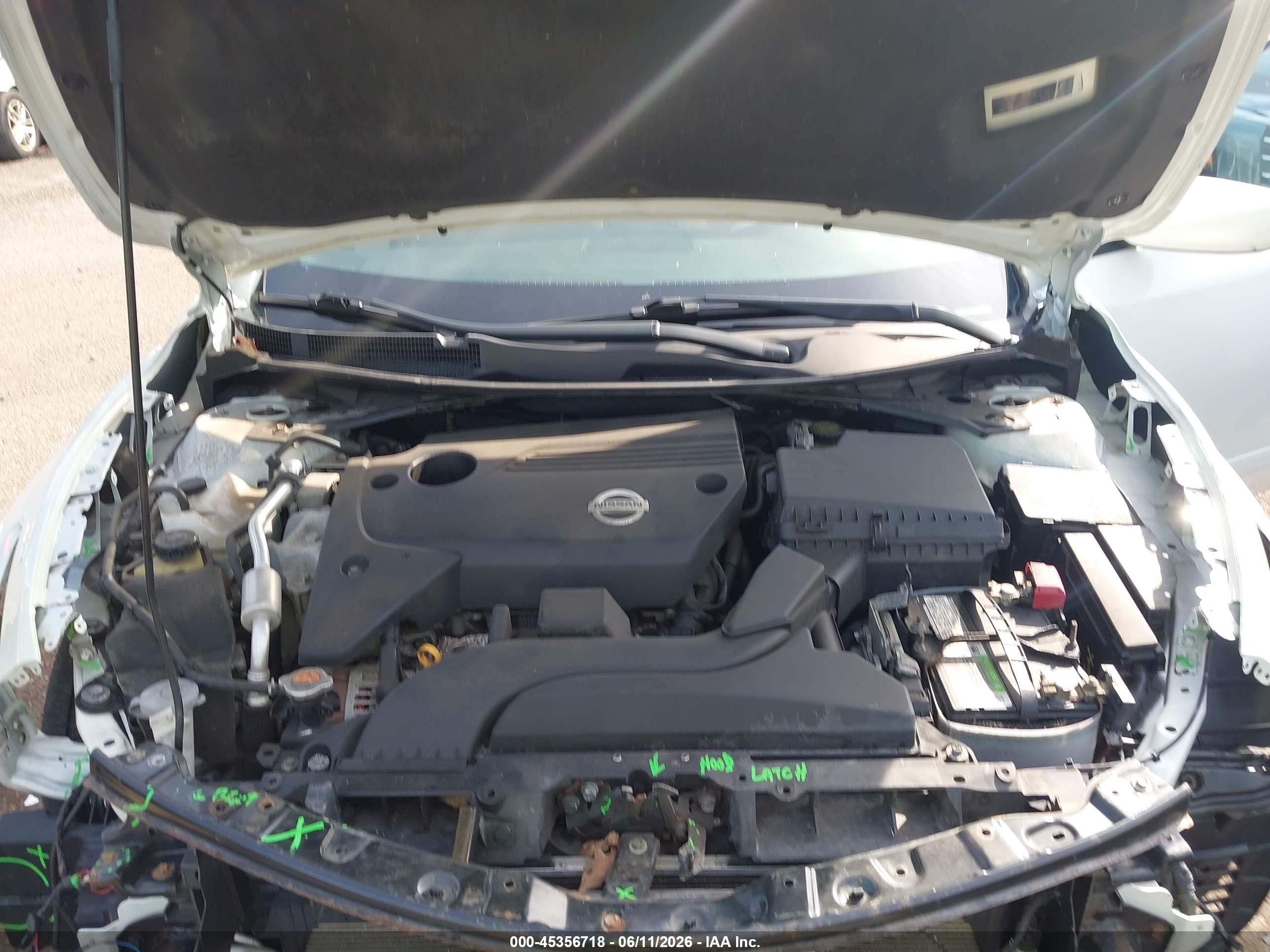 2015 Nissan Altima 2.5 S White vin: 1N4AL3AP3FN308483