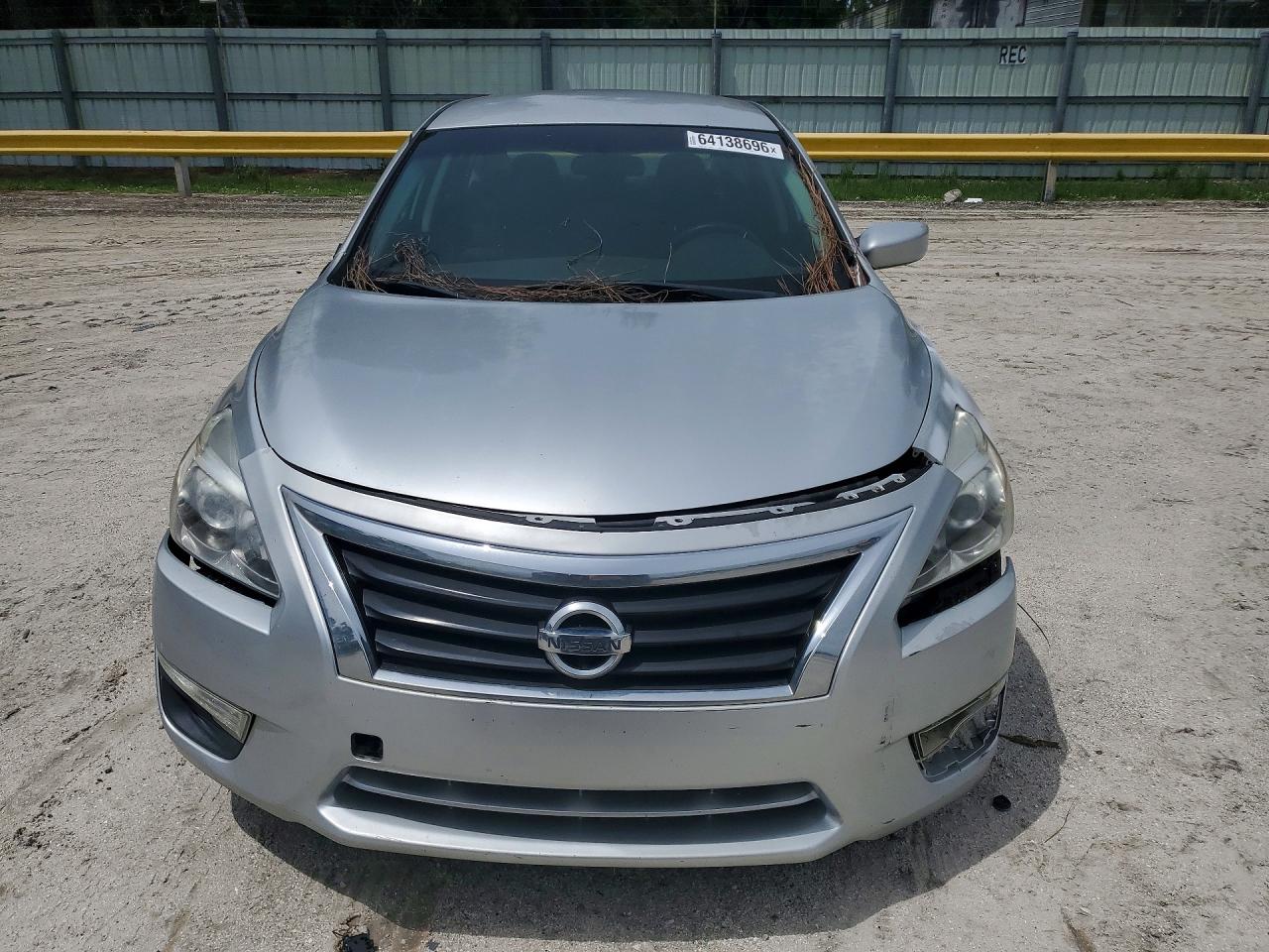 2015 Nissan Altima 2.5 S Серебряный vin: 1N4AL3AP3FN332010
