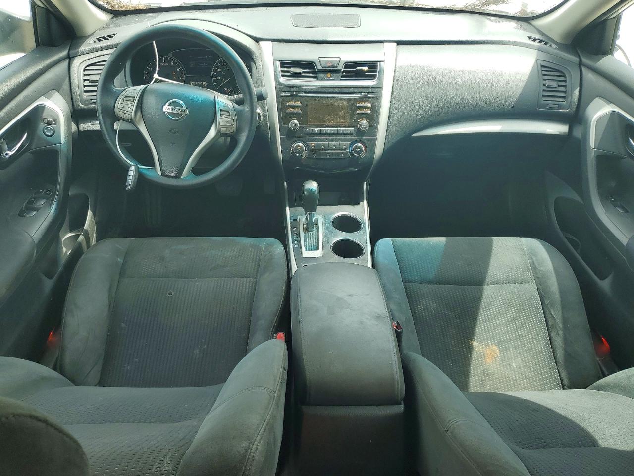 2015 Nissan Altima 2.5 S Серебряный vin: 1N4AL3AP3FN332010